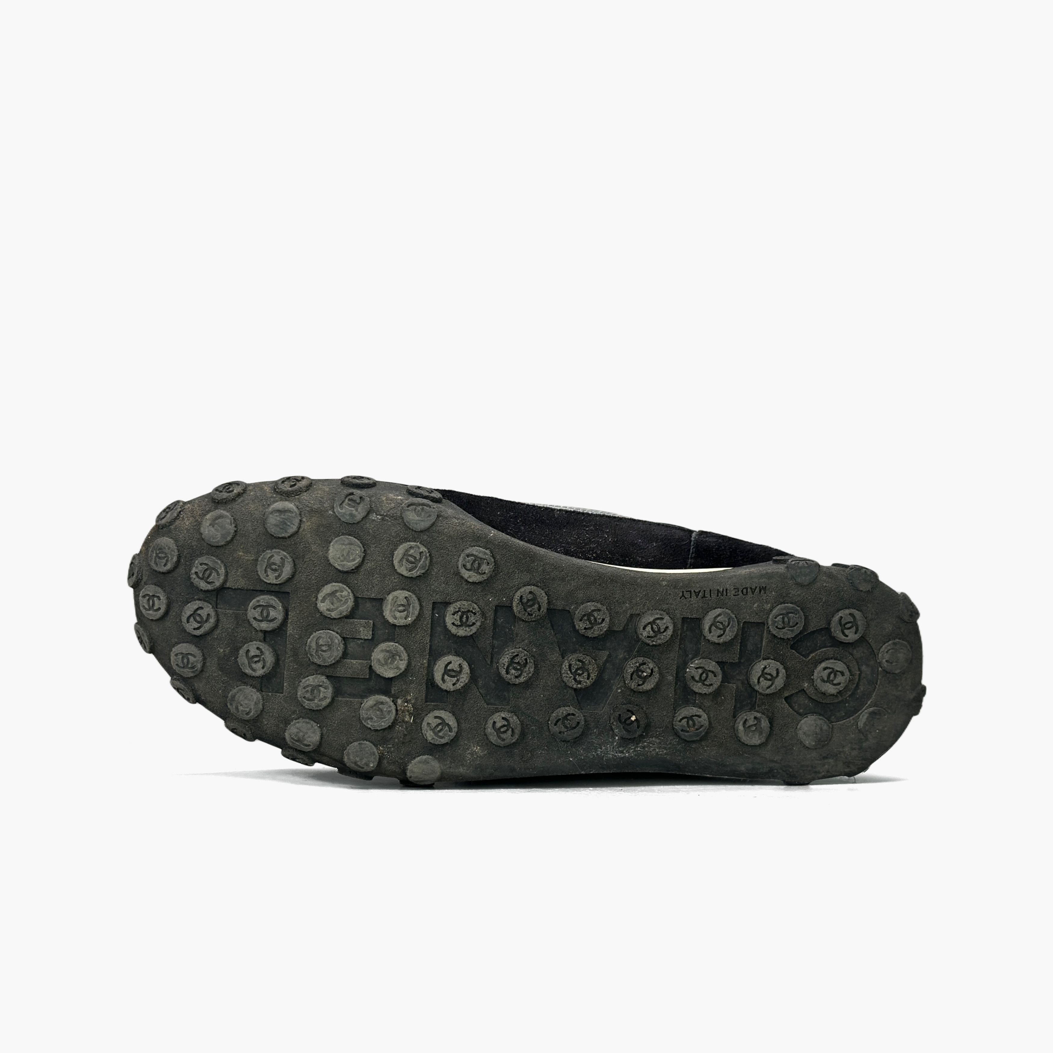 Chanel CHANEL Logo Low-Top Sneakers Size 42 Size US 12 / IT 42 - 8 Thumbnail