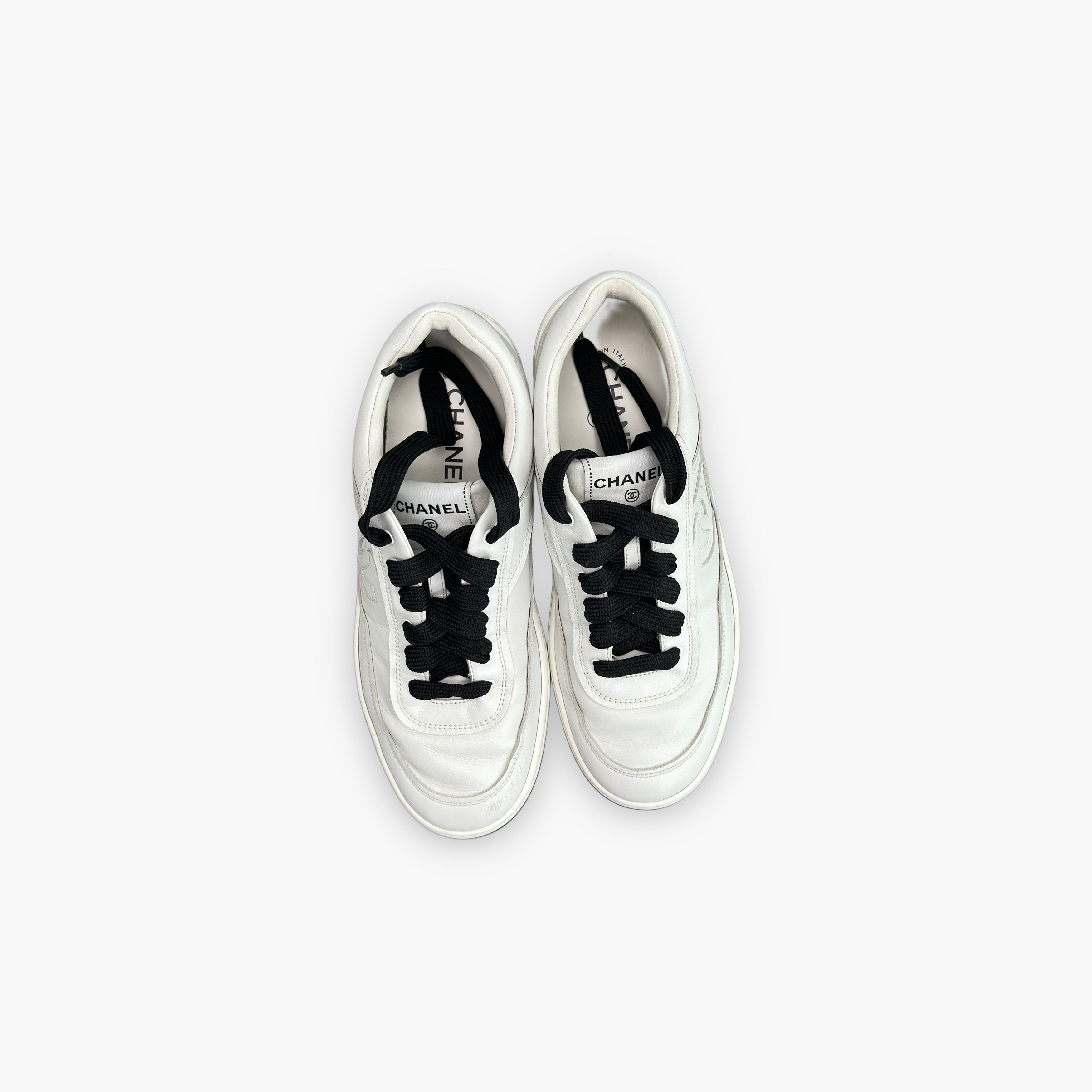 Chanel Chanel CC Logo Leather Low-Top Sneakers Size 40 Size US 10 / IT 40 - 9 Thumbnail