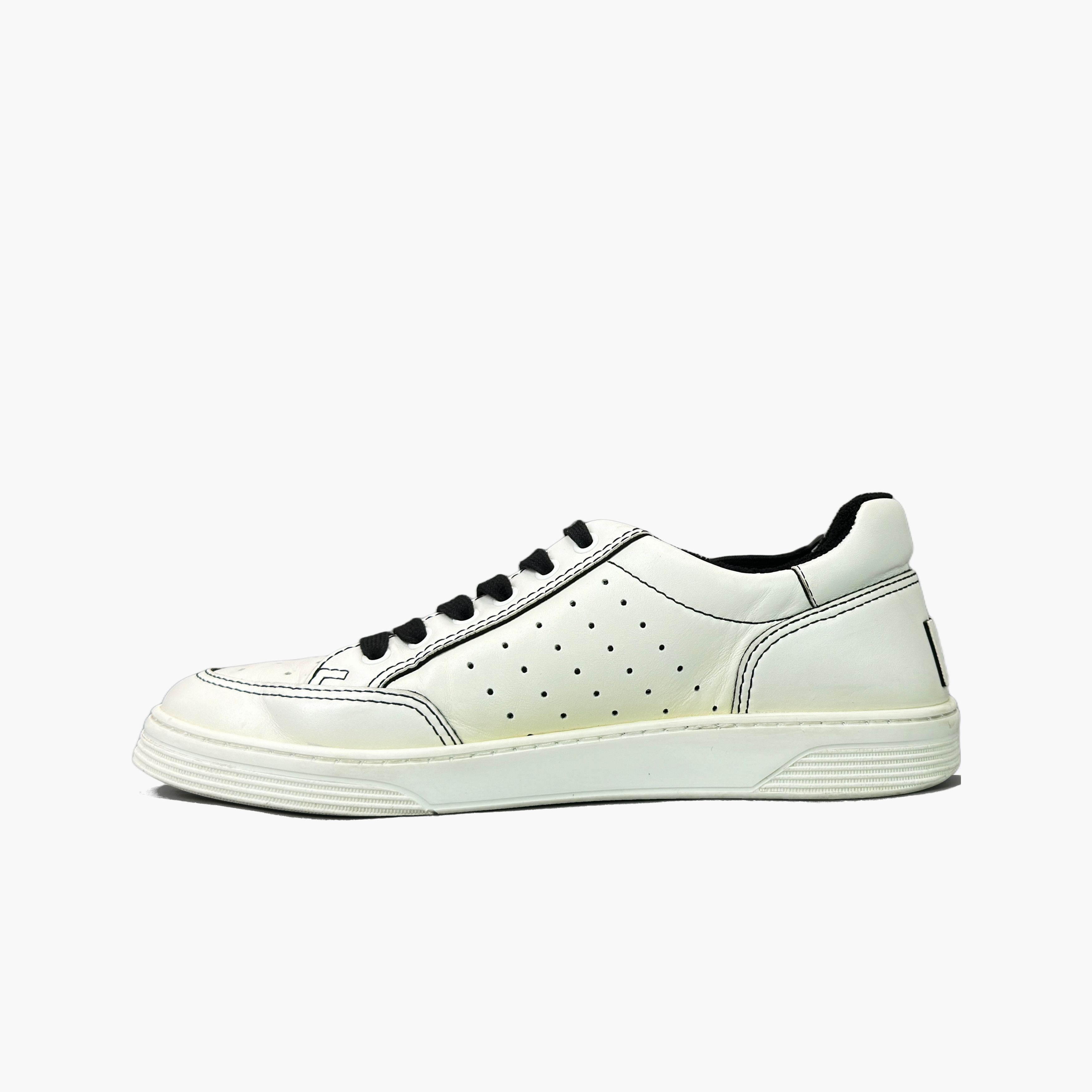 Chanel Chanel Logo White Leather Low-Top Sneakers Size 41 Size US 11 / IT 41 - 3 Thumbnail