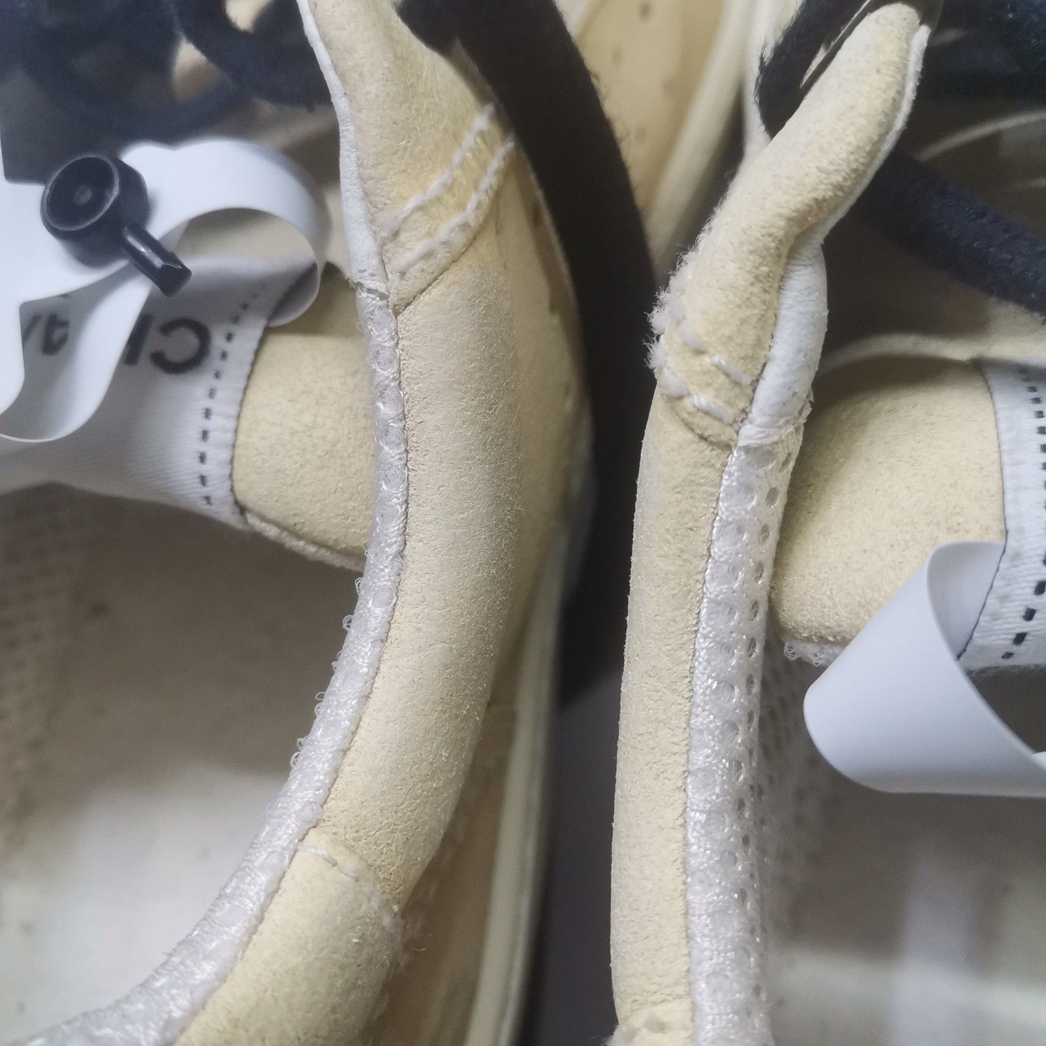 Chanel Chanel Suede Low-Top Sneakers Size 41 Size US 11 / IT 41 - 11 Thumbnail