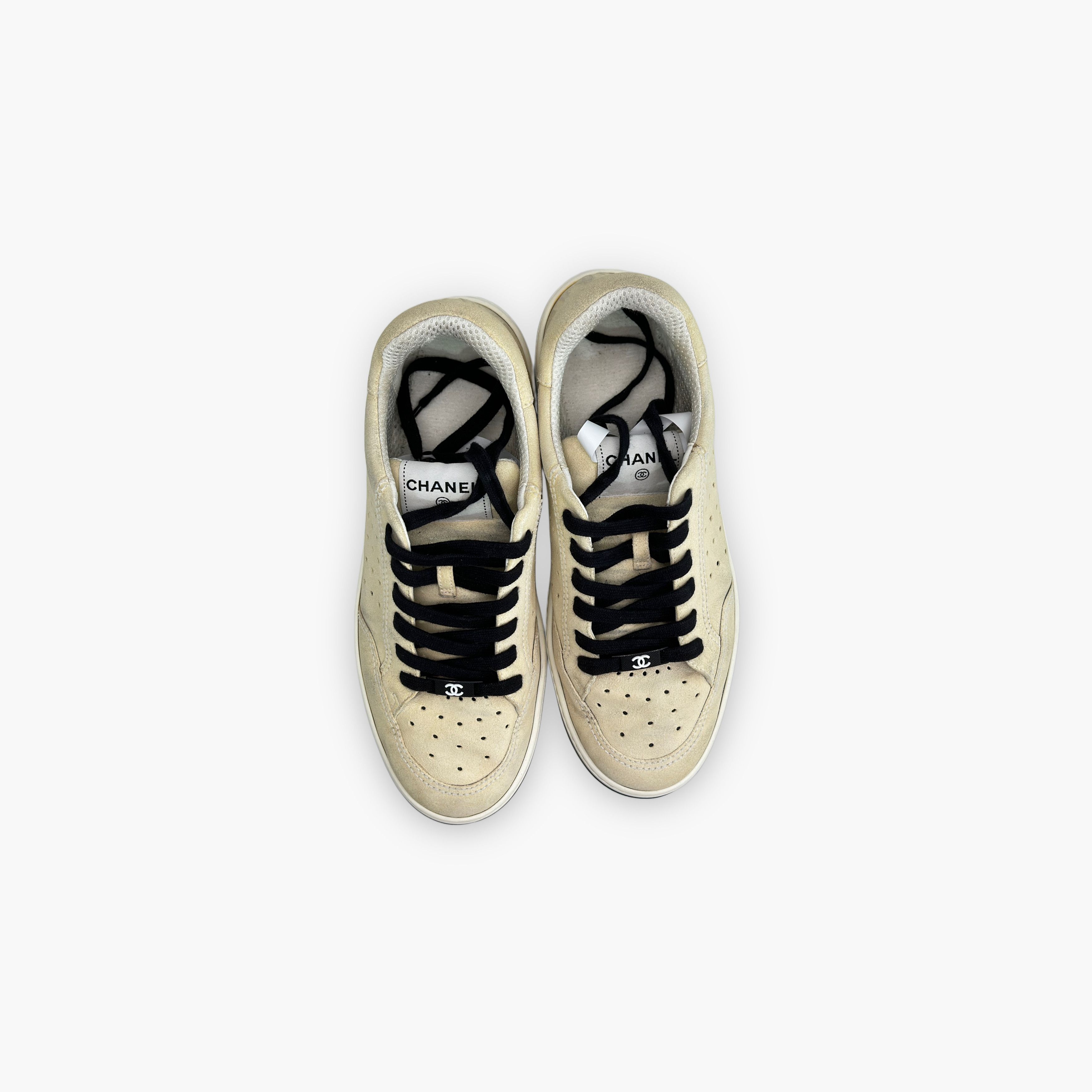 Chanel Chanel Suede Low-Top Sneakers Size 41 Size US 11 / IT 41 - 9 Thumbnail