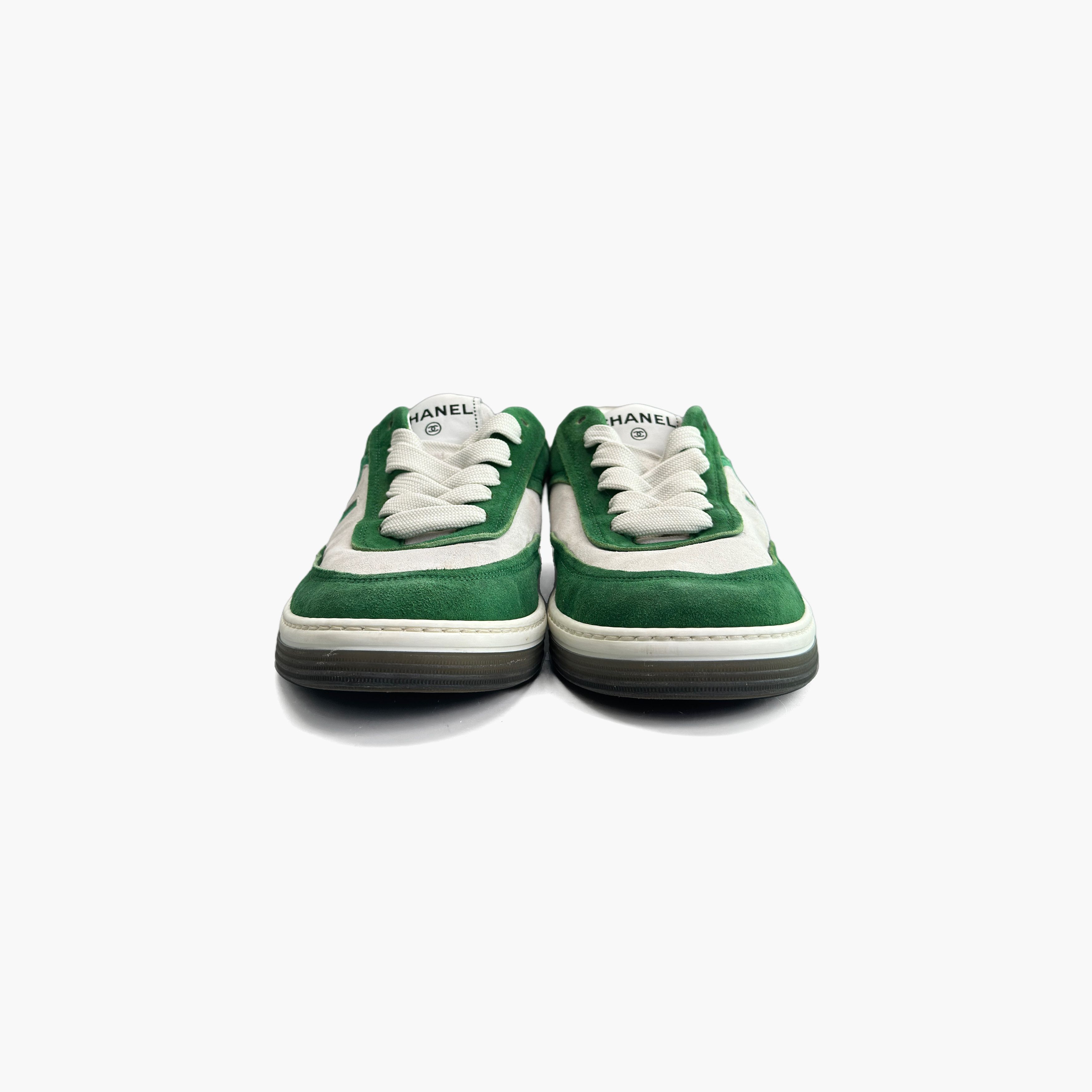 Chanel CHANEL Green Leather Low-Top Sneakers Size 40 Size US 7 / EU 40 - 5 Thumbnail