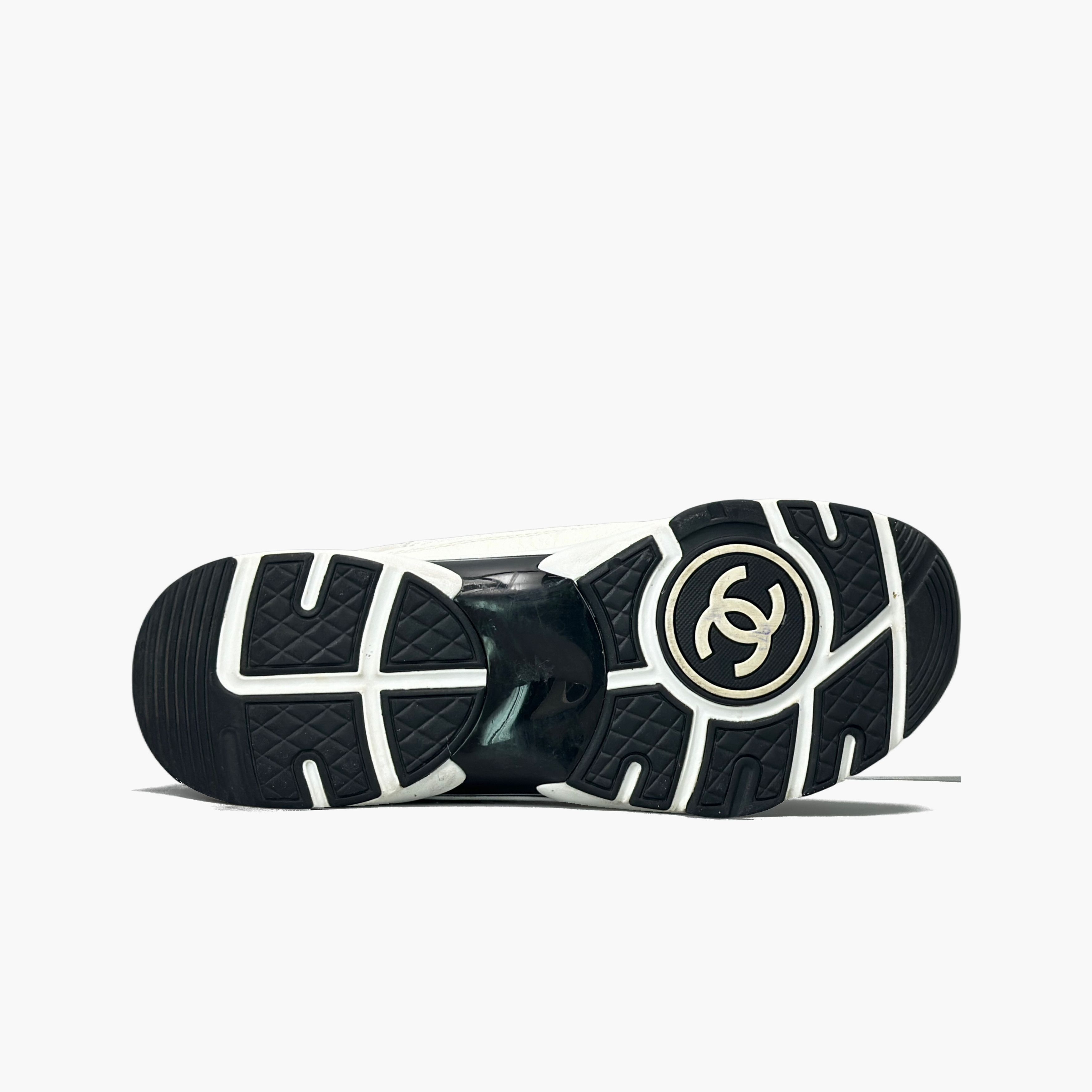 Chanel Chanel CC Low-Top Sneakers Size 41 Size US 11 / IT 41 - 7 Thumbnail