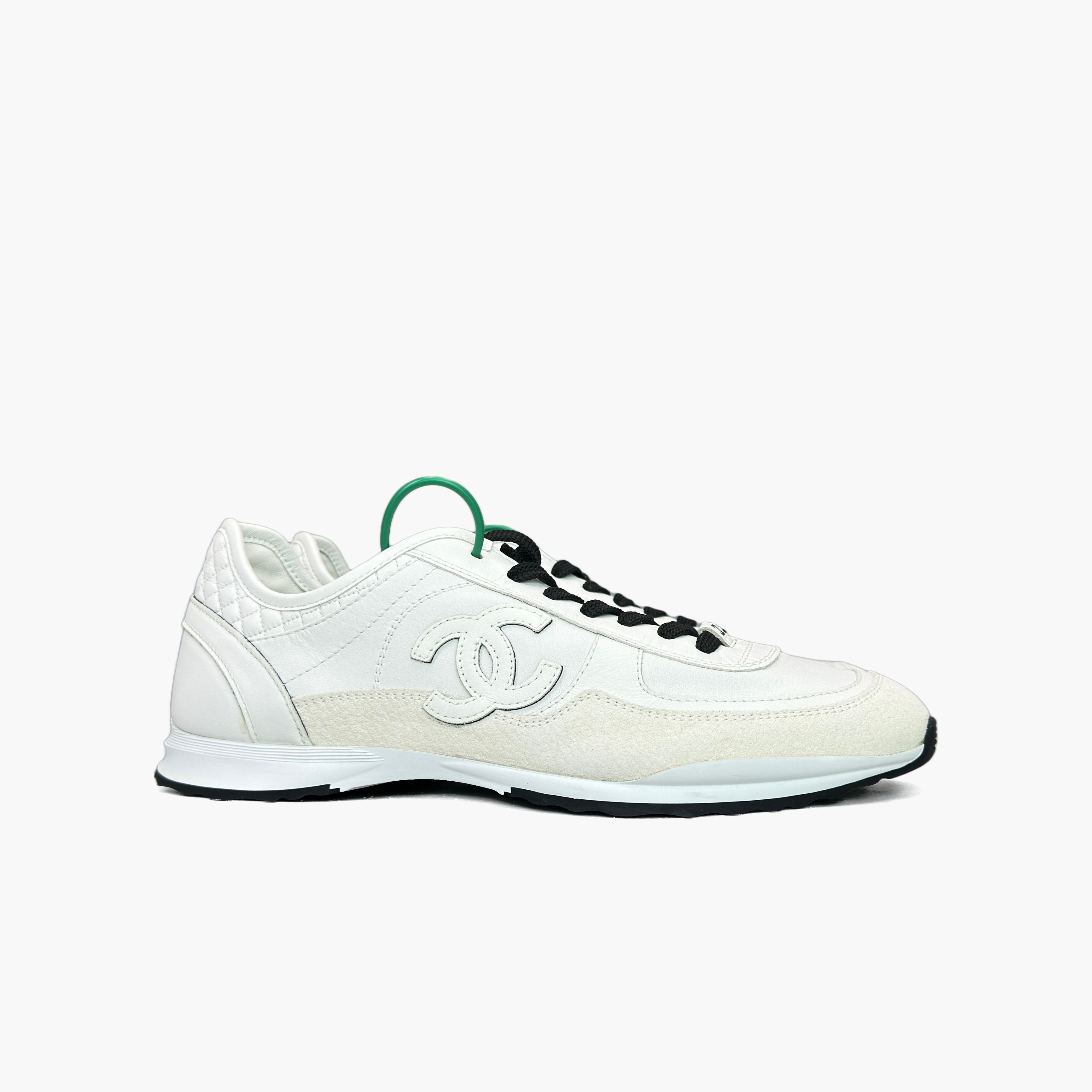 Chanel Chanel White Leather CC Low-Top Sneakers Size 40 Size US 10 / IT 40 - 4 Thumbnail