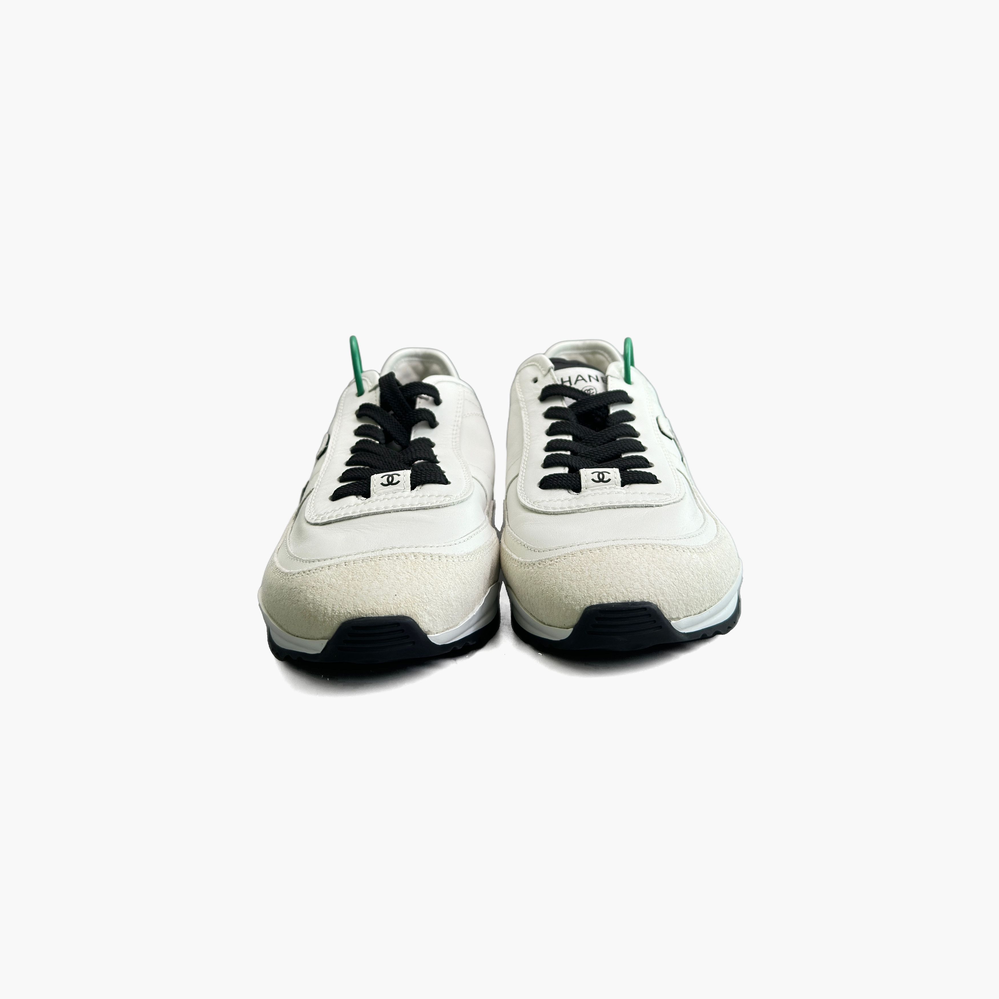 Chanel Chanel White Leather CC Low-Top Sneakers Size 40 Size US 10 / IT 40 - 5 Thumbnail