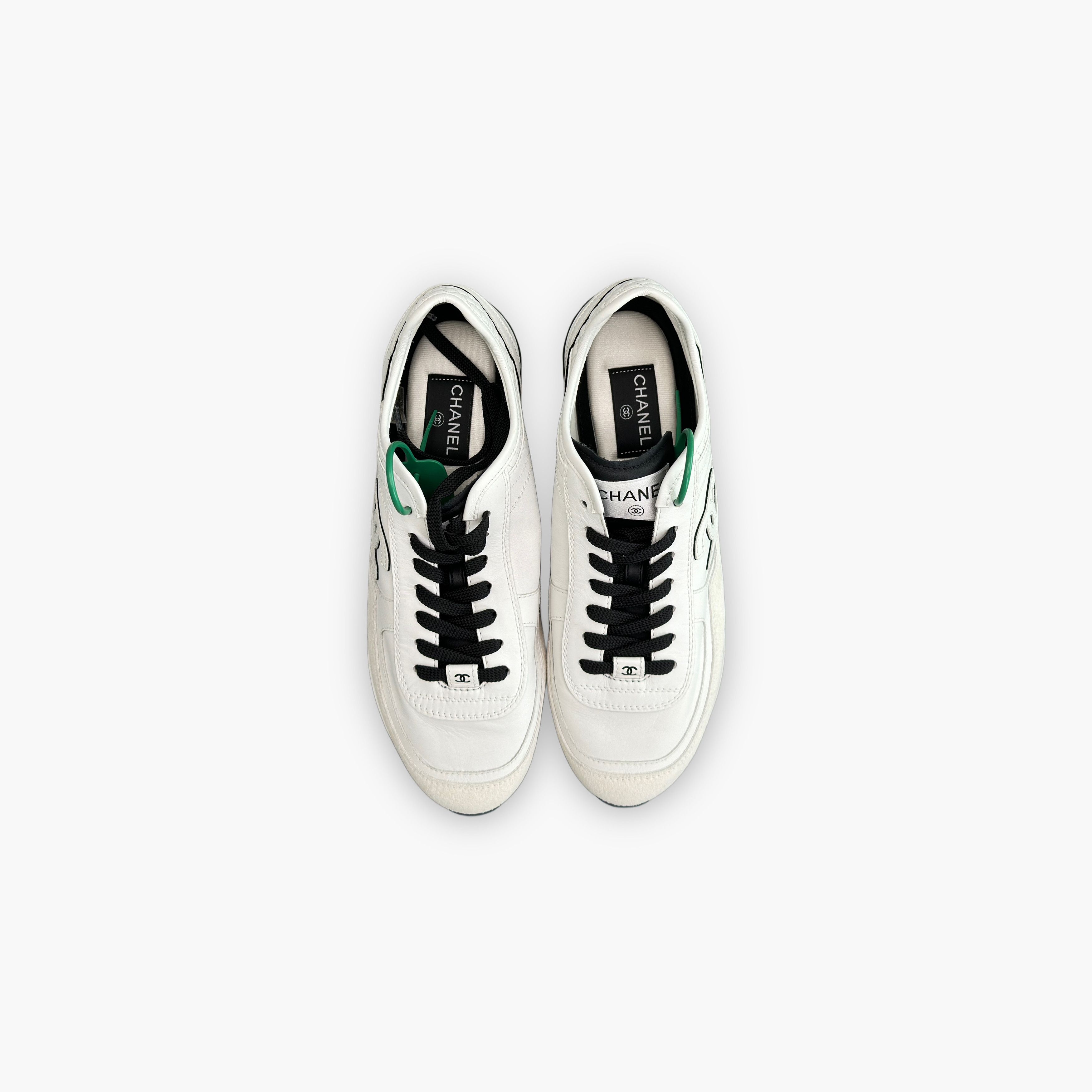 Chanel Chanel White Leather CC Low-Top Sneakers Size 40 Size US 10 / IT 40 - 9 Thumbnail