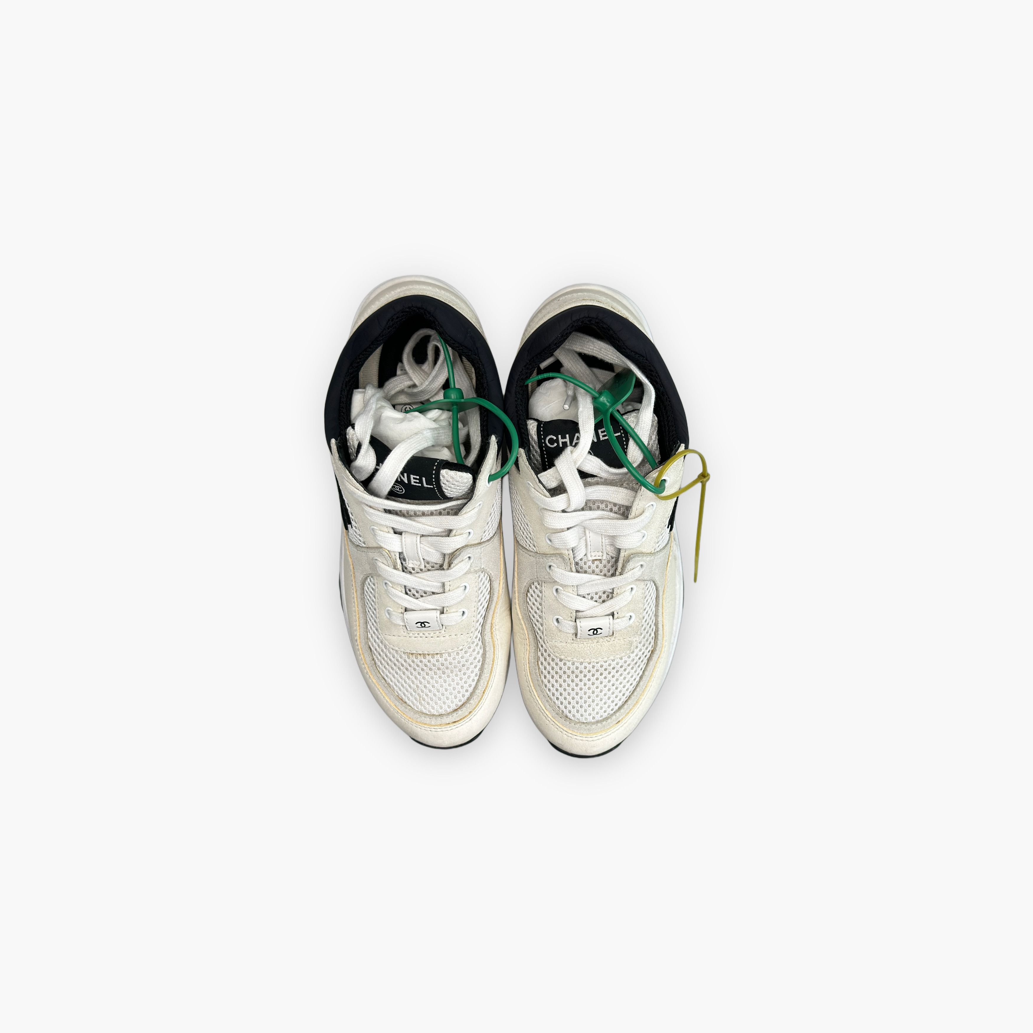 Chanel Chanel Cc Logo Mesh Low-Top Sneakers Size 37 Size US 7 / IT 37 - 9 Thumbnail