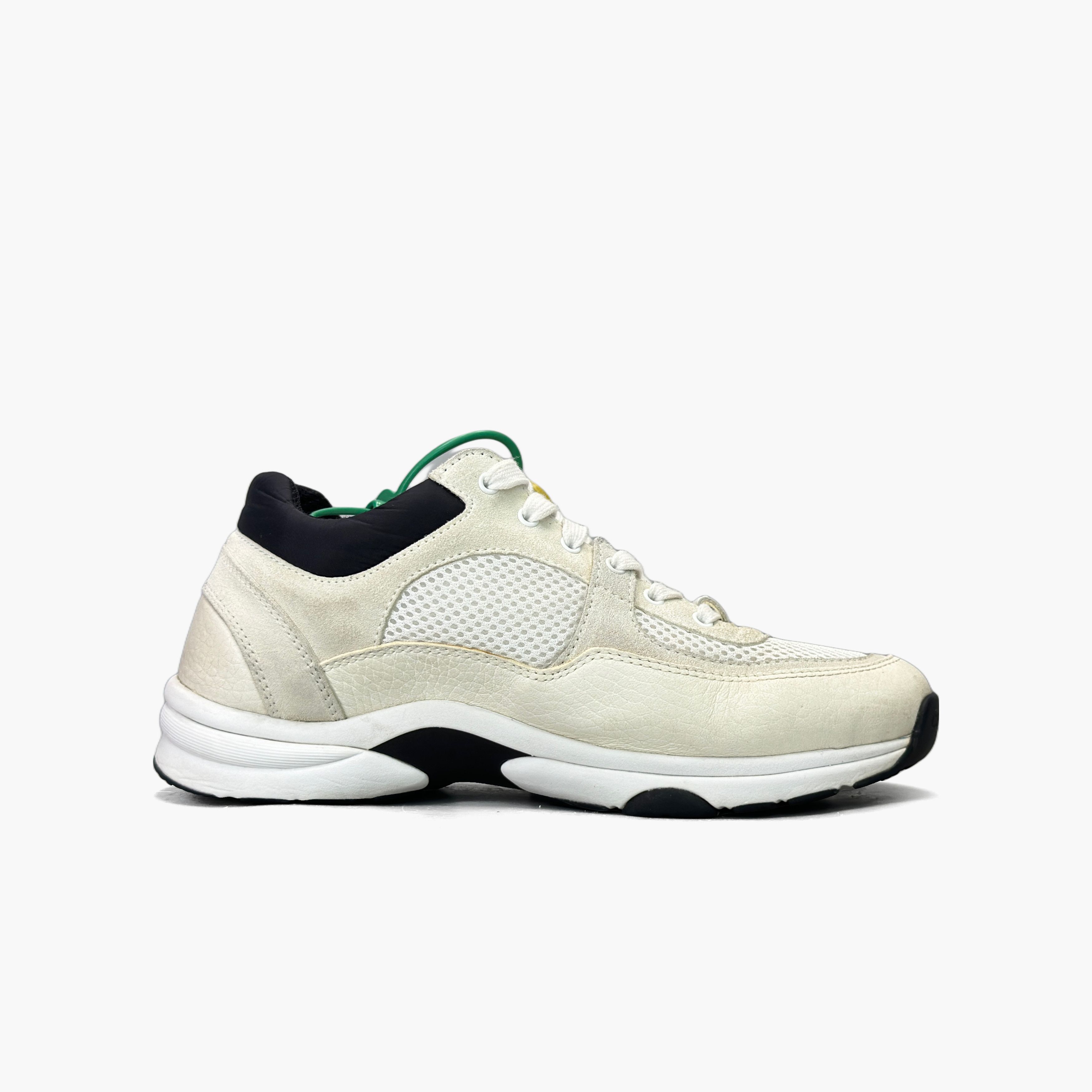 Chanel Chanel Cc Logo Mesh Low-Top Sneakers Size 37 Size US 7 / IT 37 - 2 Thumbnail