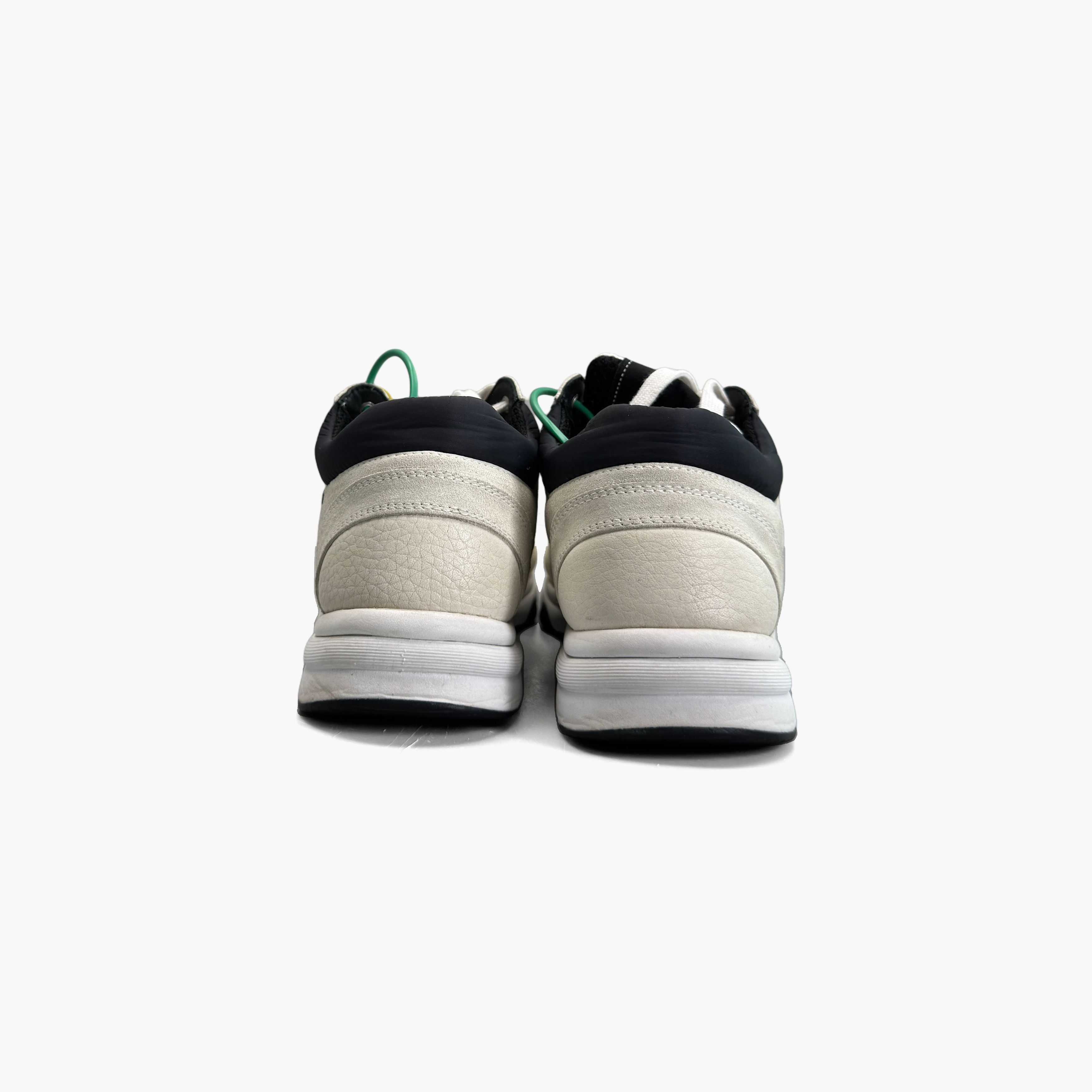 Chanel Chanel Cc Logo Mesh Low-Top Sneakers Size 37 Size US 7 / IT 37 - 6 Thumbnail