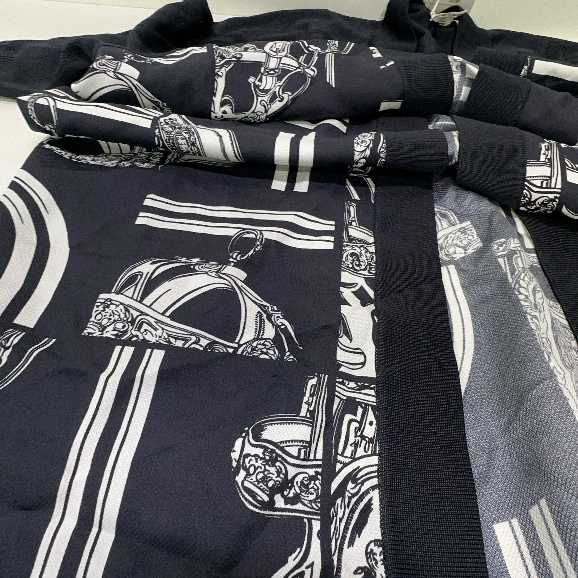 Hermes Hermes Printed Silk Cardigan Size 38 Size S / US 4 / IT 40 - 7 Thumbnail