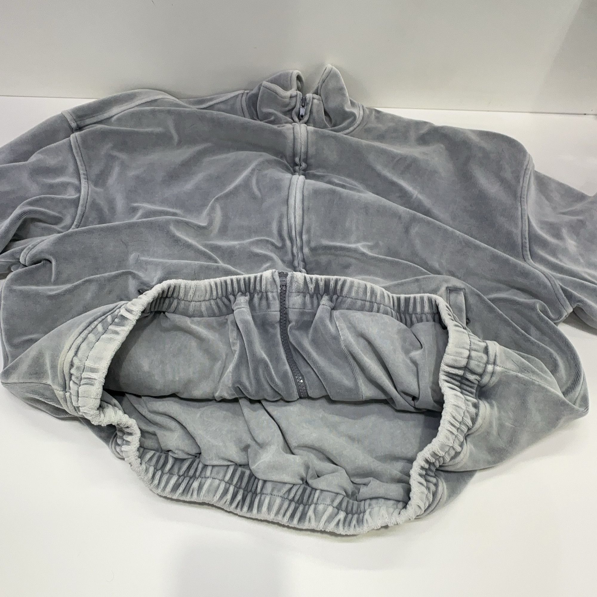 Alexander Wang Alexander Wang Logo Embossed Jacket XS Size US XS / EU 42 / 0 - 8 Thumbnail