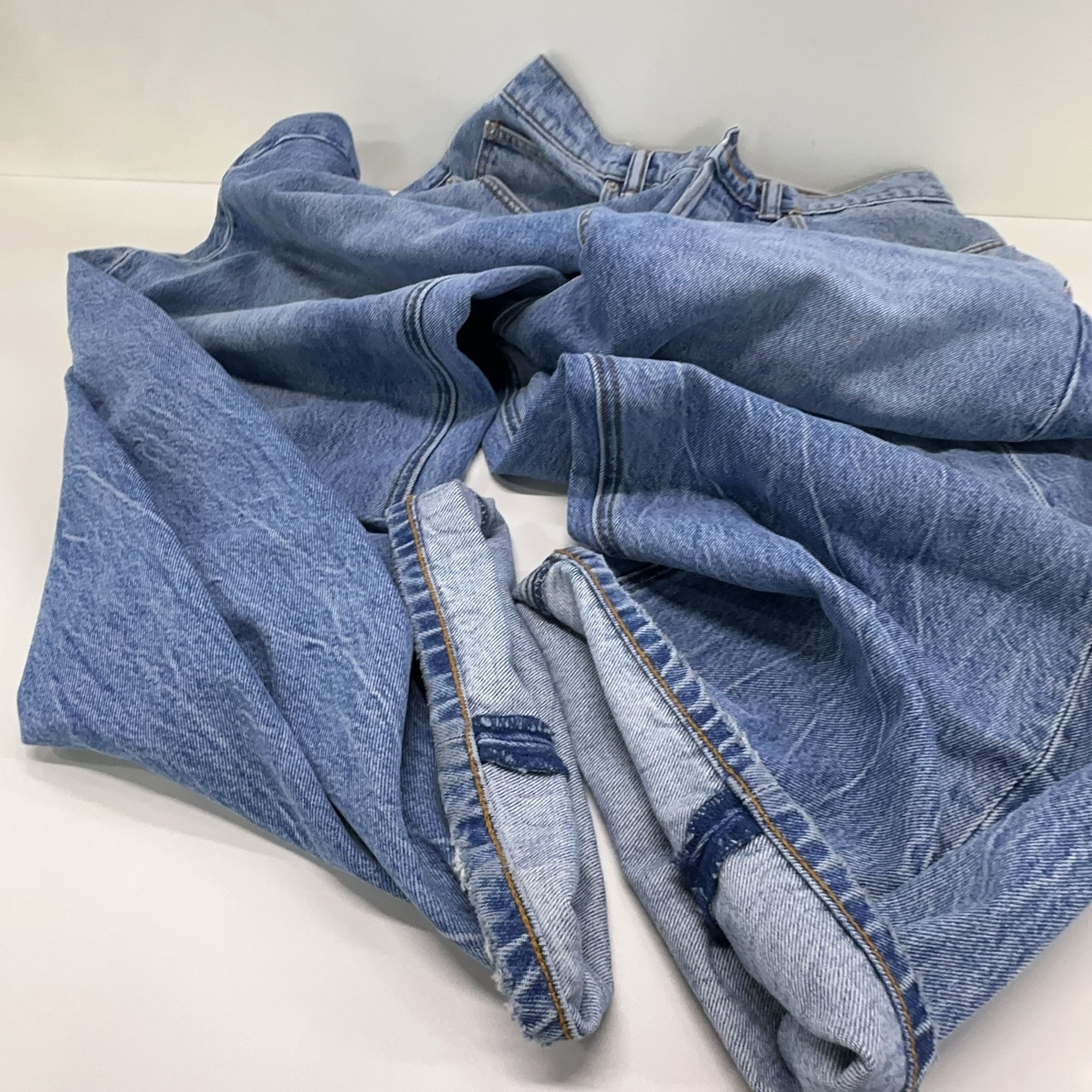 Alexander Wang Alexander Wang Rhinestone Logo Jeans Size 25 Size 25" / US 0 / IT 36 - 7 Thumbnail