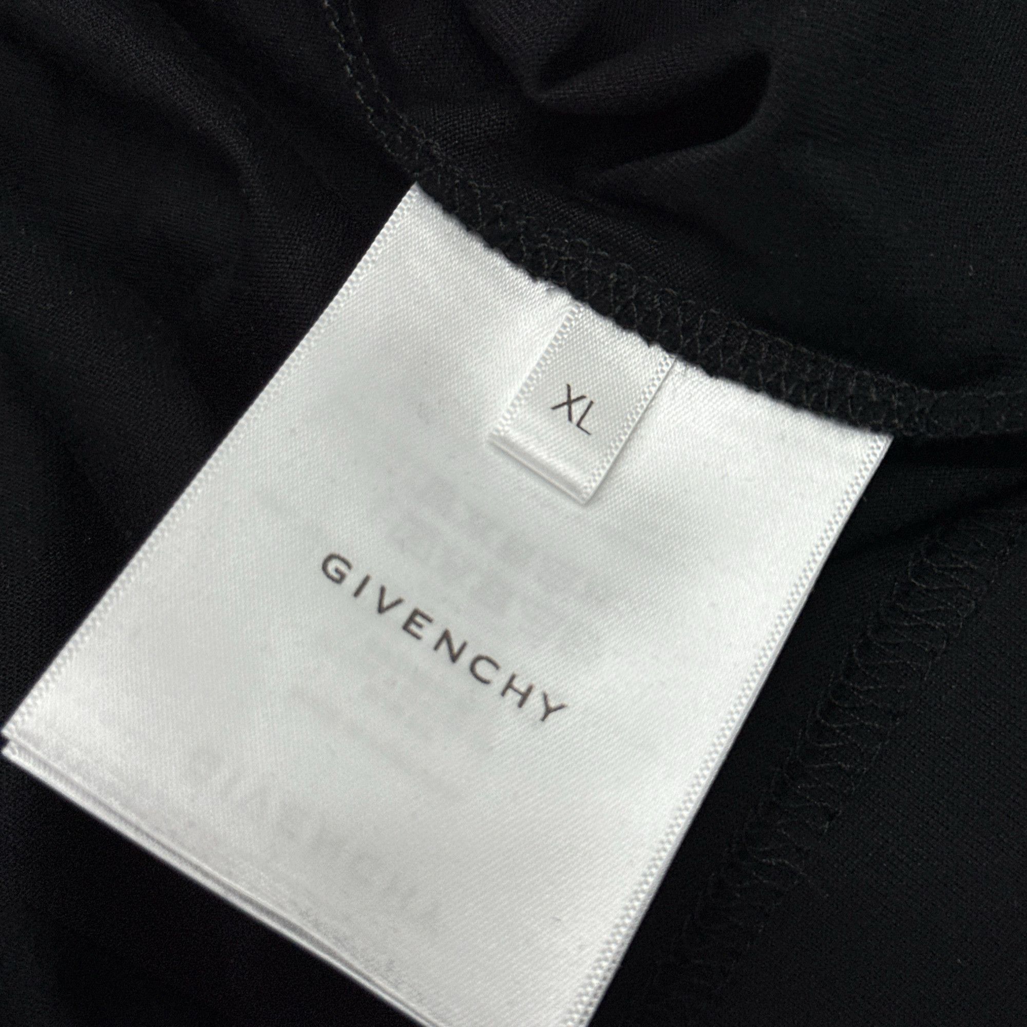 Givenchy Givenchy Logo Embroidered Short Sleeve T-Shirt Size XL Size US XL / EU 56 / 4 - 4 Thumbnail