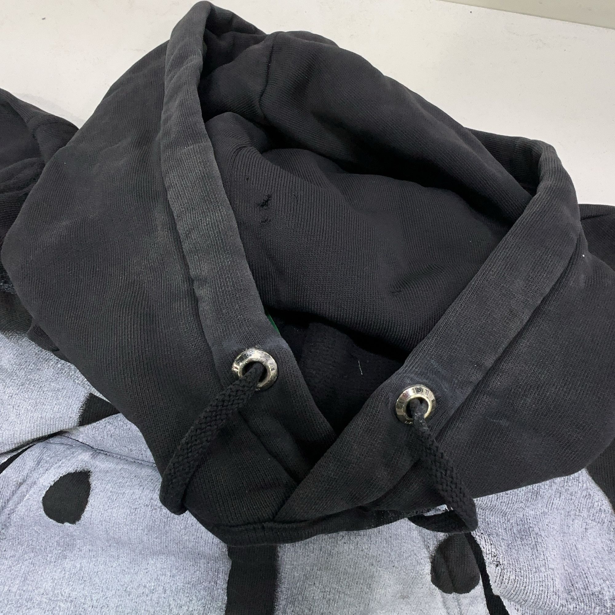 Givenchy Givenchy x Chito Graphic Hoodie Size L Size US L / EU 52-54 / 3 - 6 Thumbnail