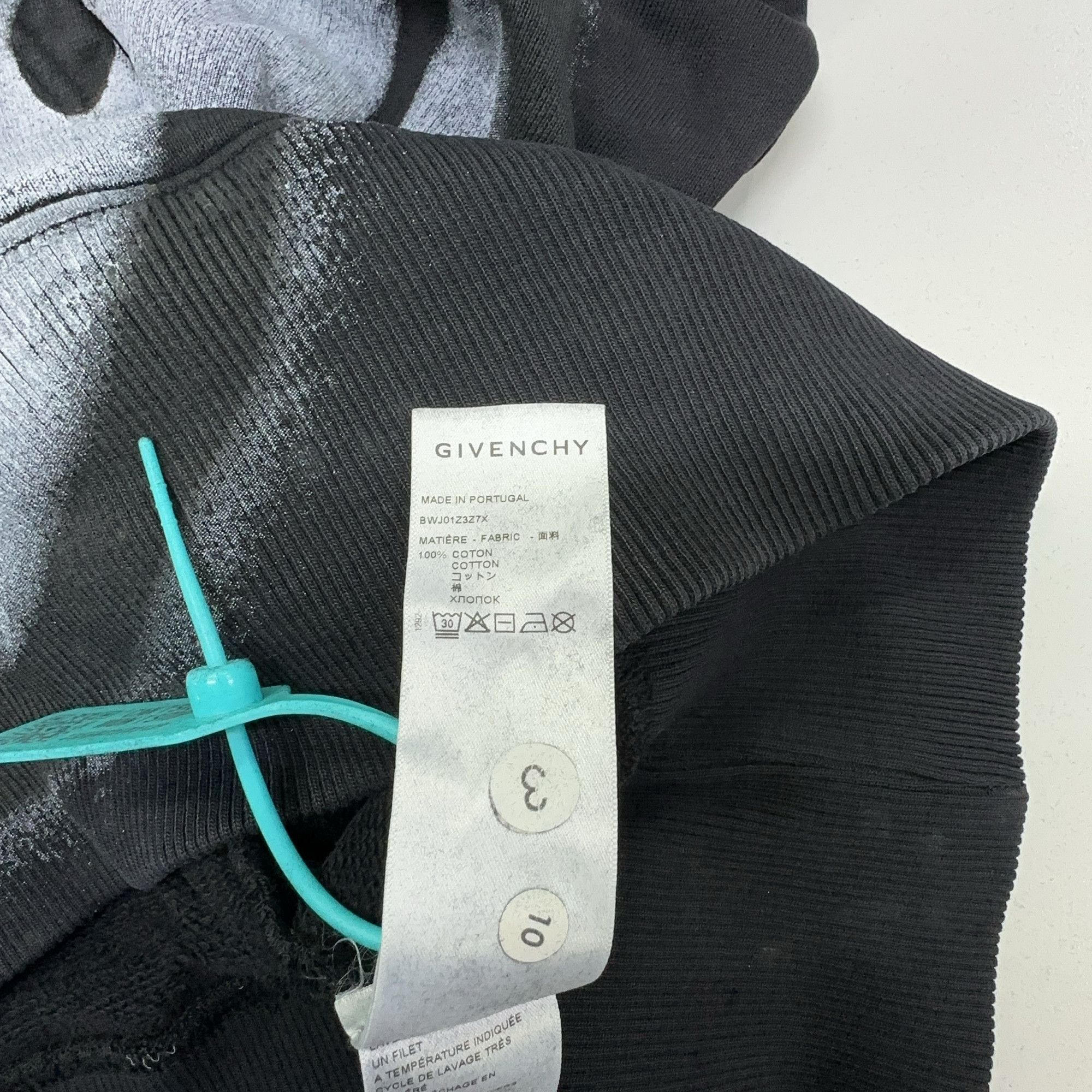 Givenchy Givenchy x Chito Graphic Hoodie Size L Size US L / EU 52-54 / 3 - 4 Thumbnail