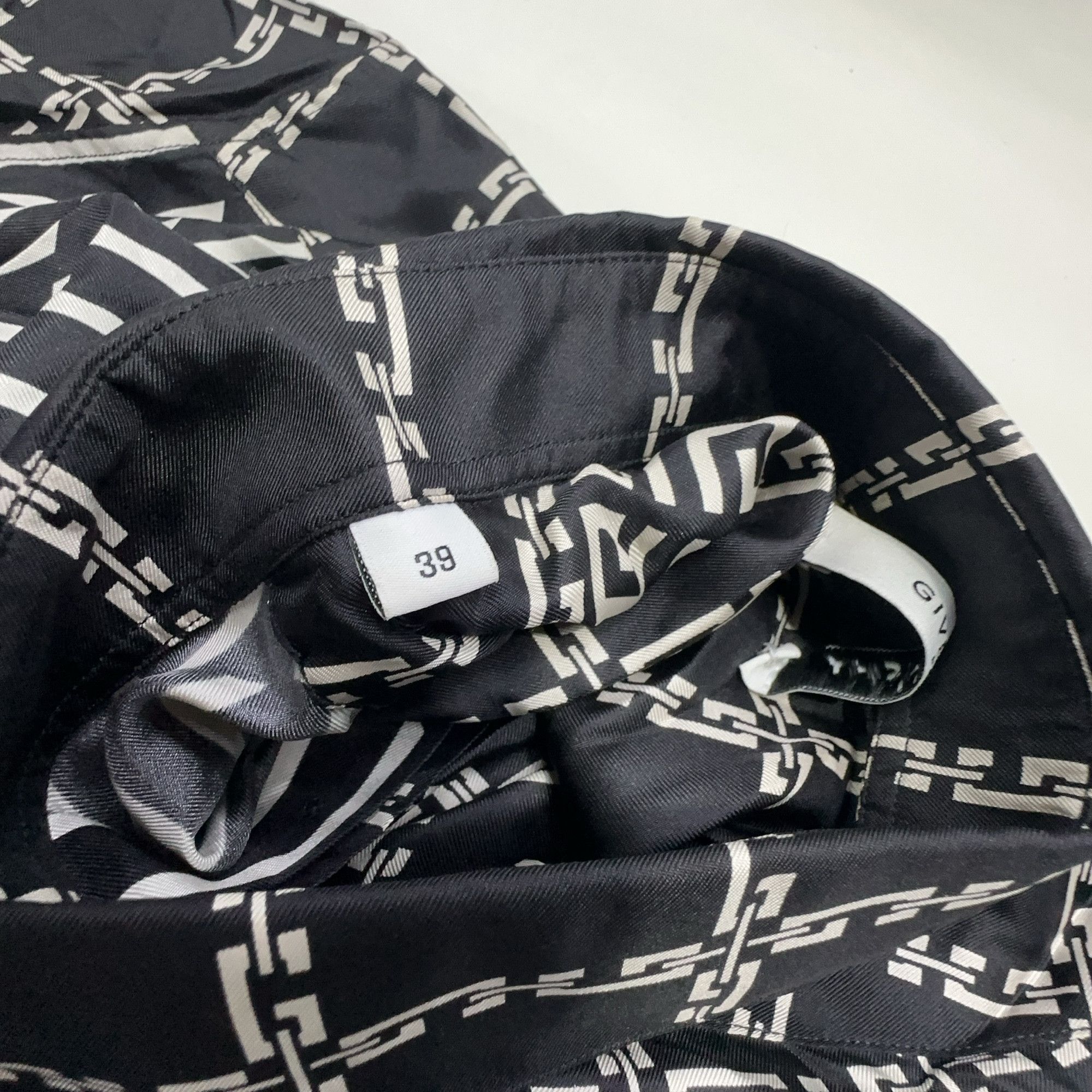 Givenchy Givenchy Mixed Print Silk Shirt Size M Size US M / EU 48-50 / 2 - 3 Thumbnail
