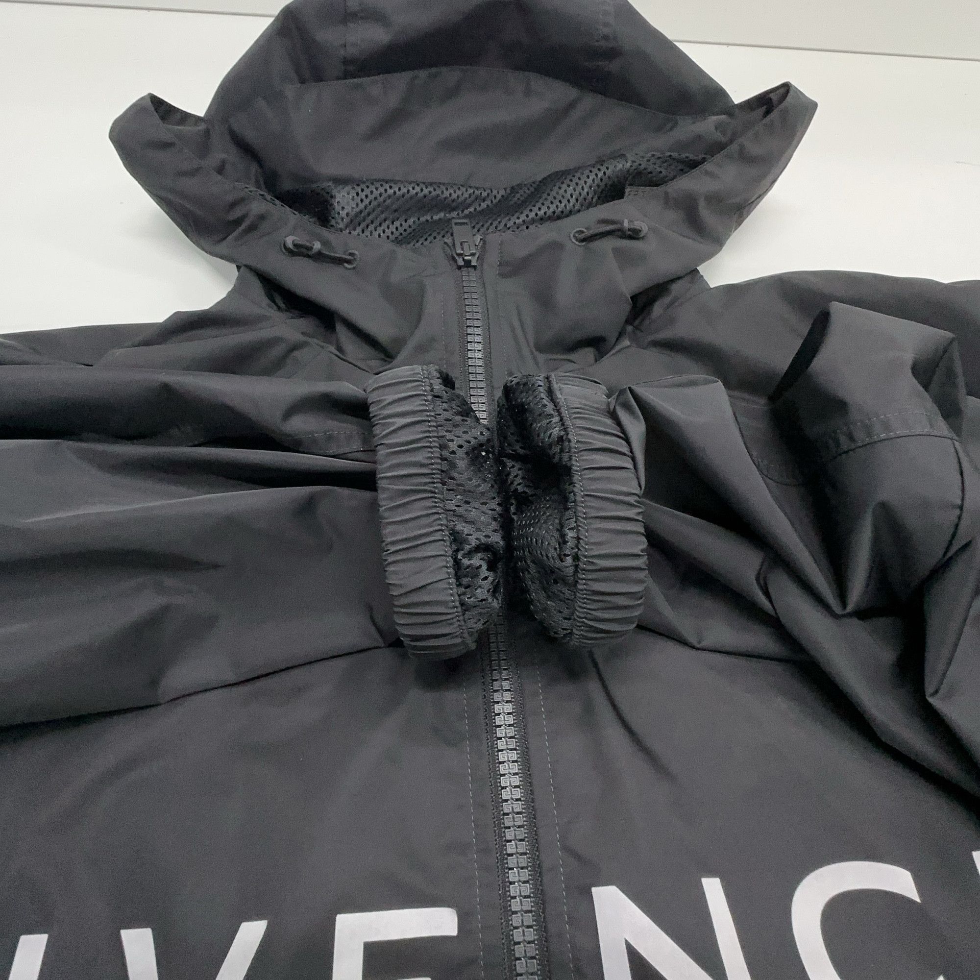 Givenchy Givenchy Logo Print Zip Up Jacket Size M Size US M / EU 48-50 / 2 - 9 Thumbnail