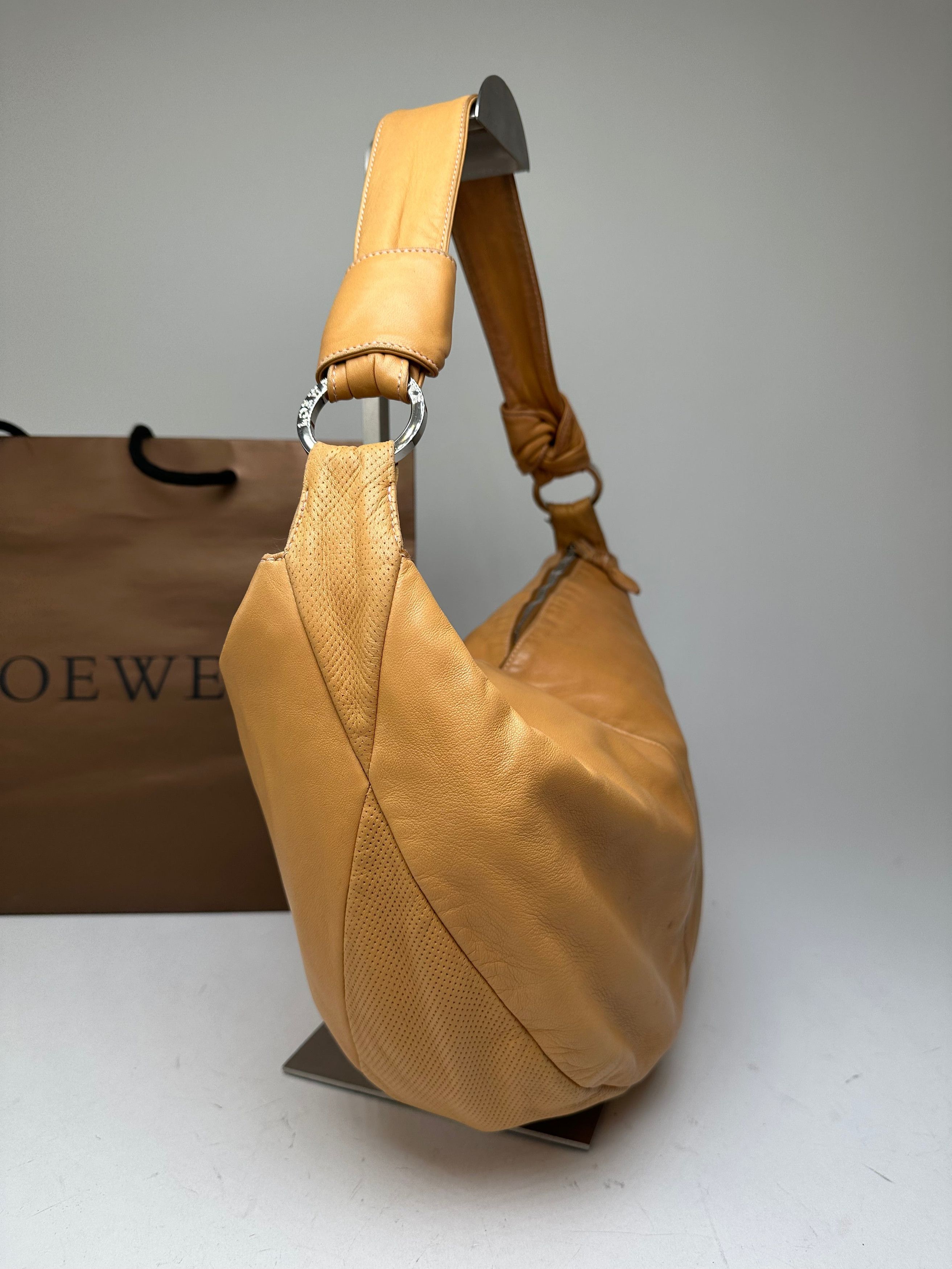 Loewe Vintage Hobo Bag Leather Camel Size ONE SIZE - 5 Thumbnail