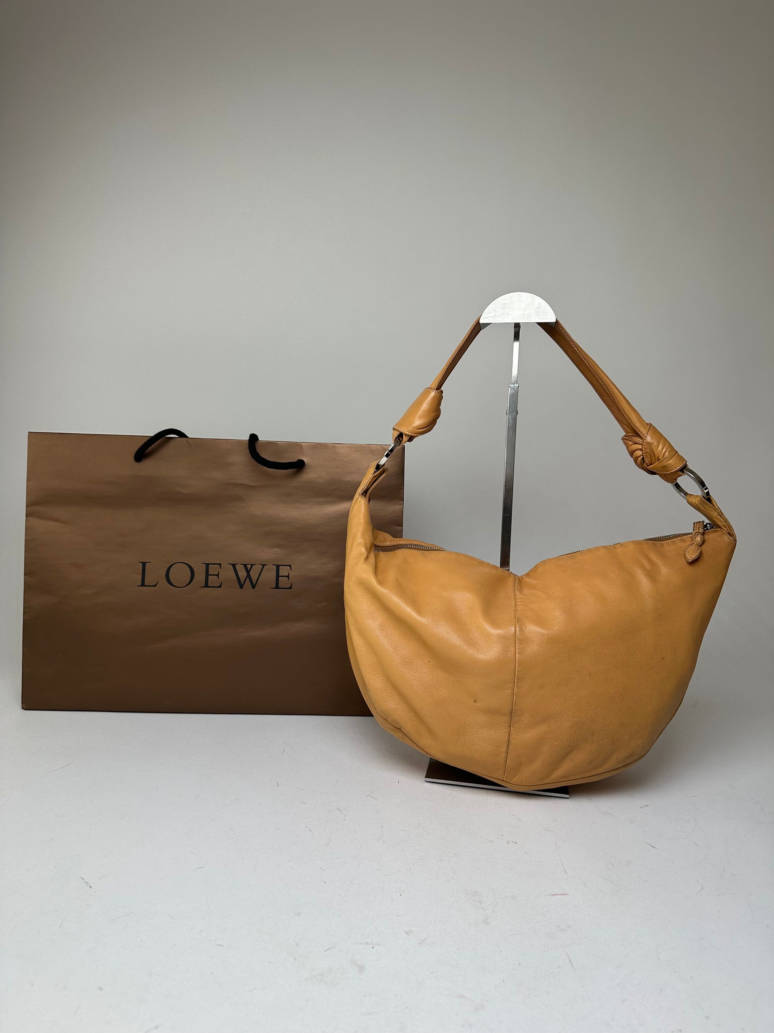 Loewe Vintage Hobo Bag Leather Camel Size ONE SIZE - 6 Thumbnail