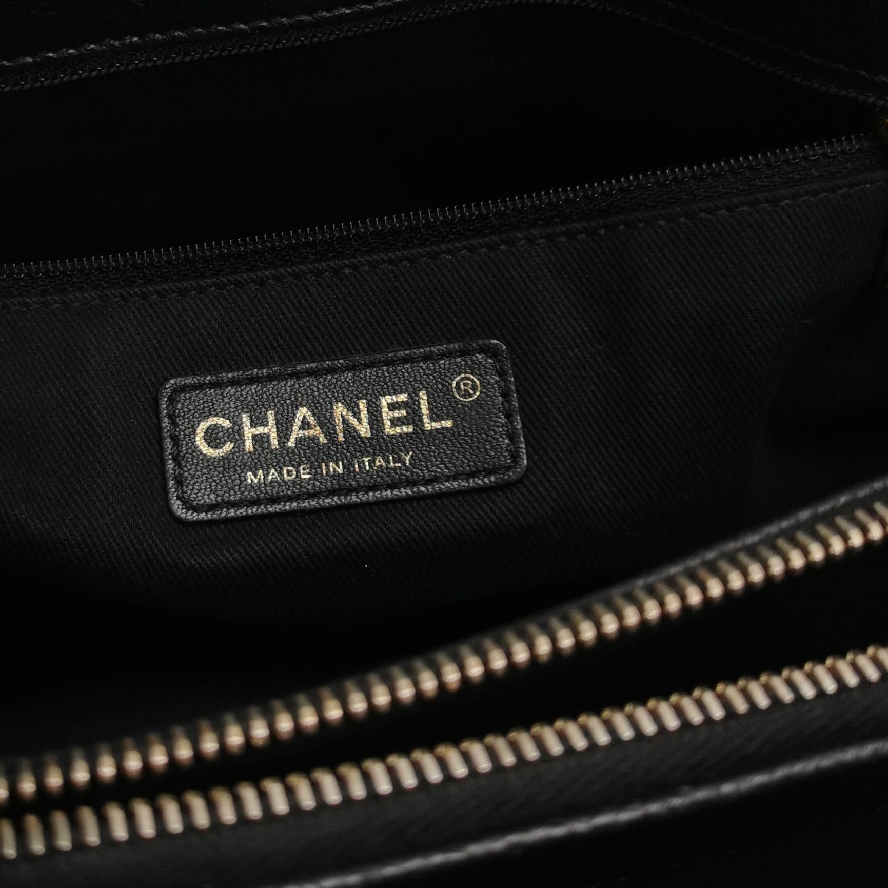Chanel Chanel Women os Shoulder Bags Size ONE SIZE - 8 Thumbnail