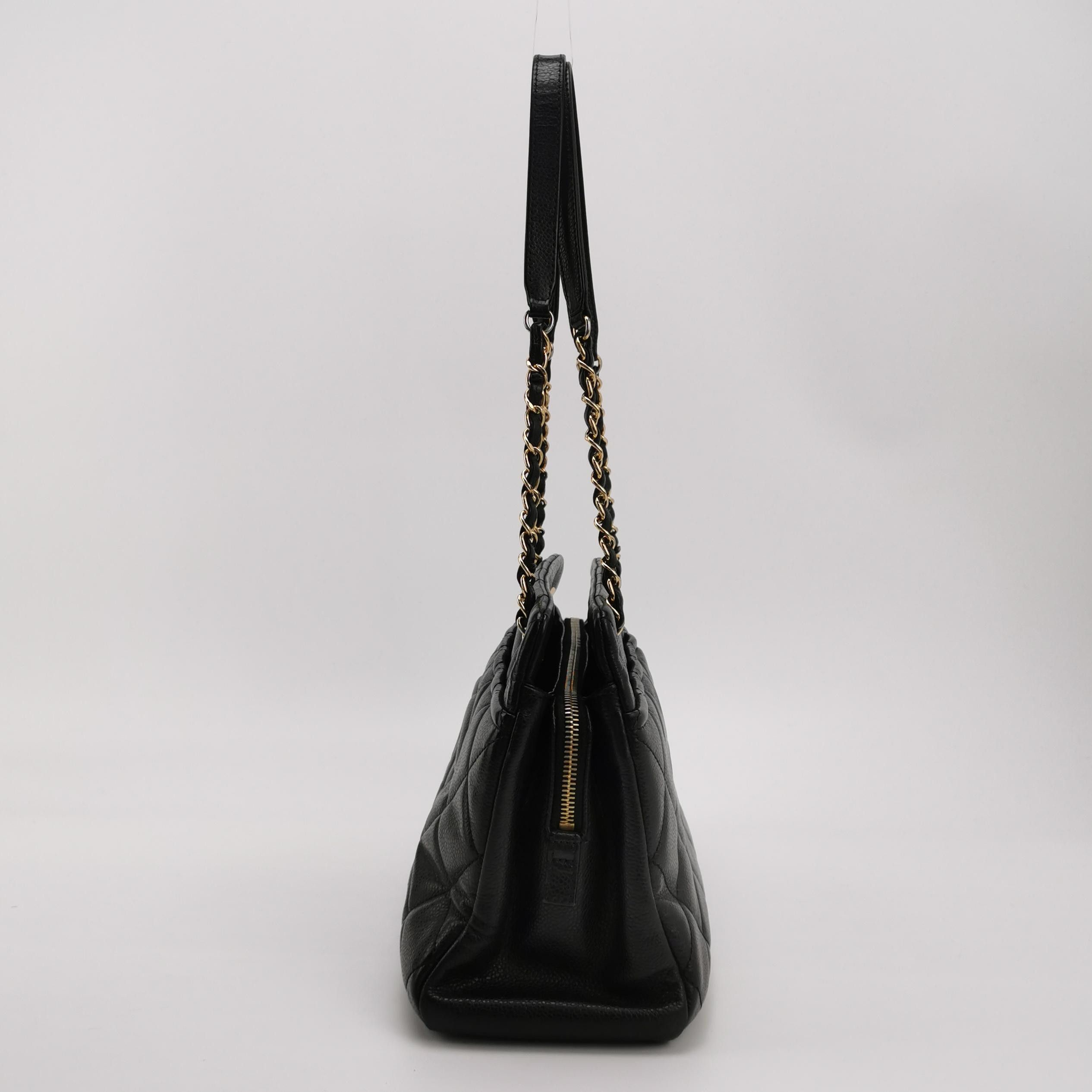 Chanel Chanel Women os Shoulder Bags Size ONE SIZE - 3 Thumbnail