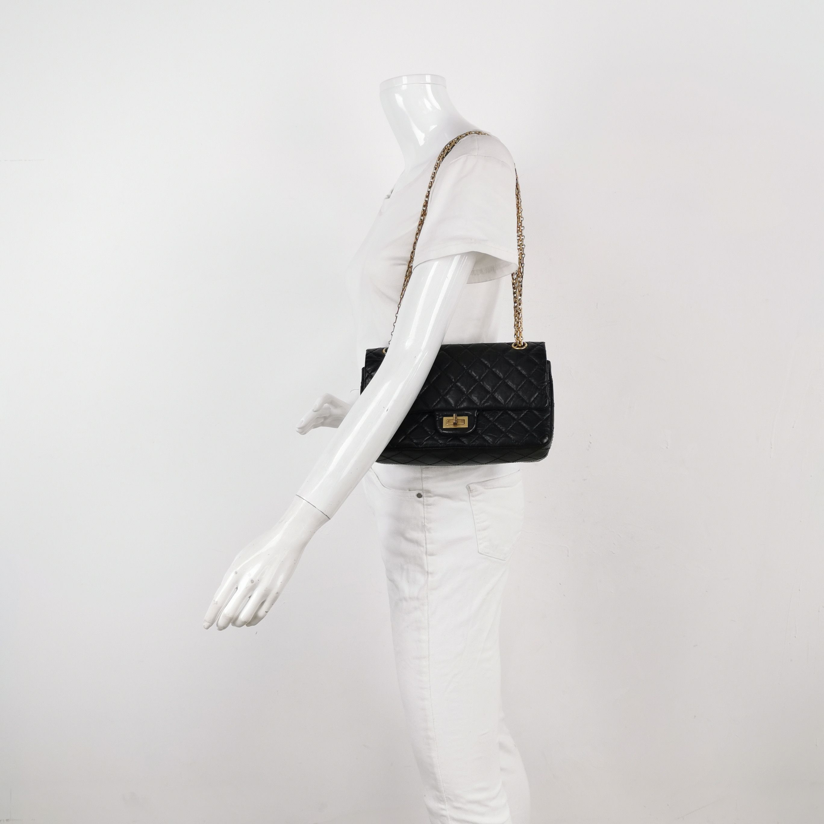 Chanel Chanel Women os Shoulder Bags Size ONE SIZE - 2 Thumbnail