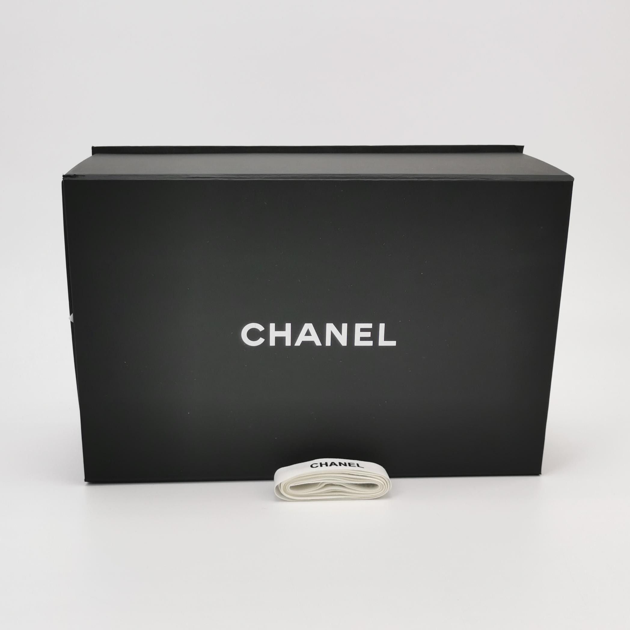 Chanel Chanel Women os Shoulder Bags Size ONE SIZE - 9 Thumbnail