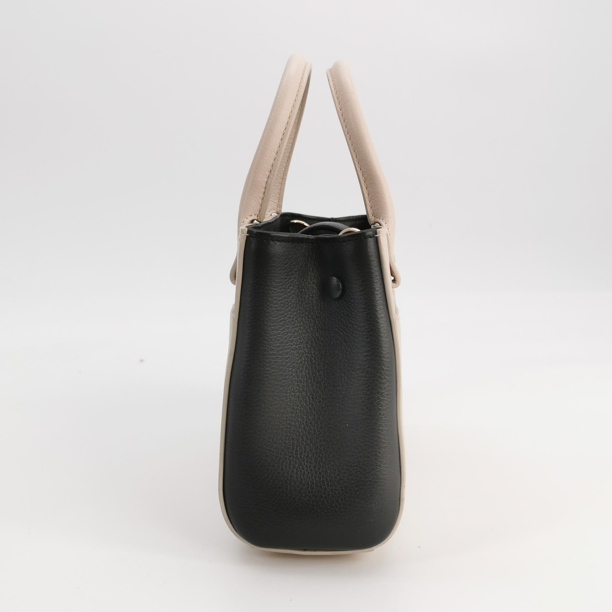 Chanel Chanel Women os Shoulder Bags Size ONE SIZE - 3 Thumbnail