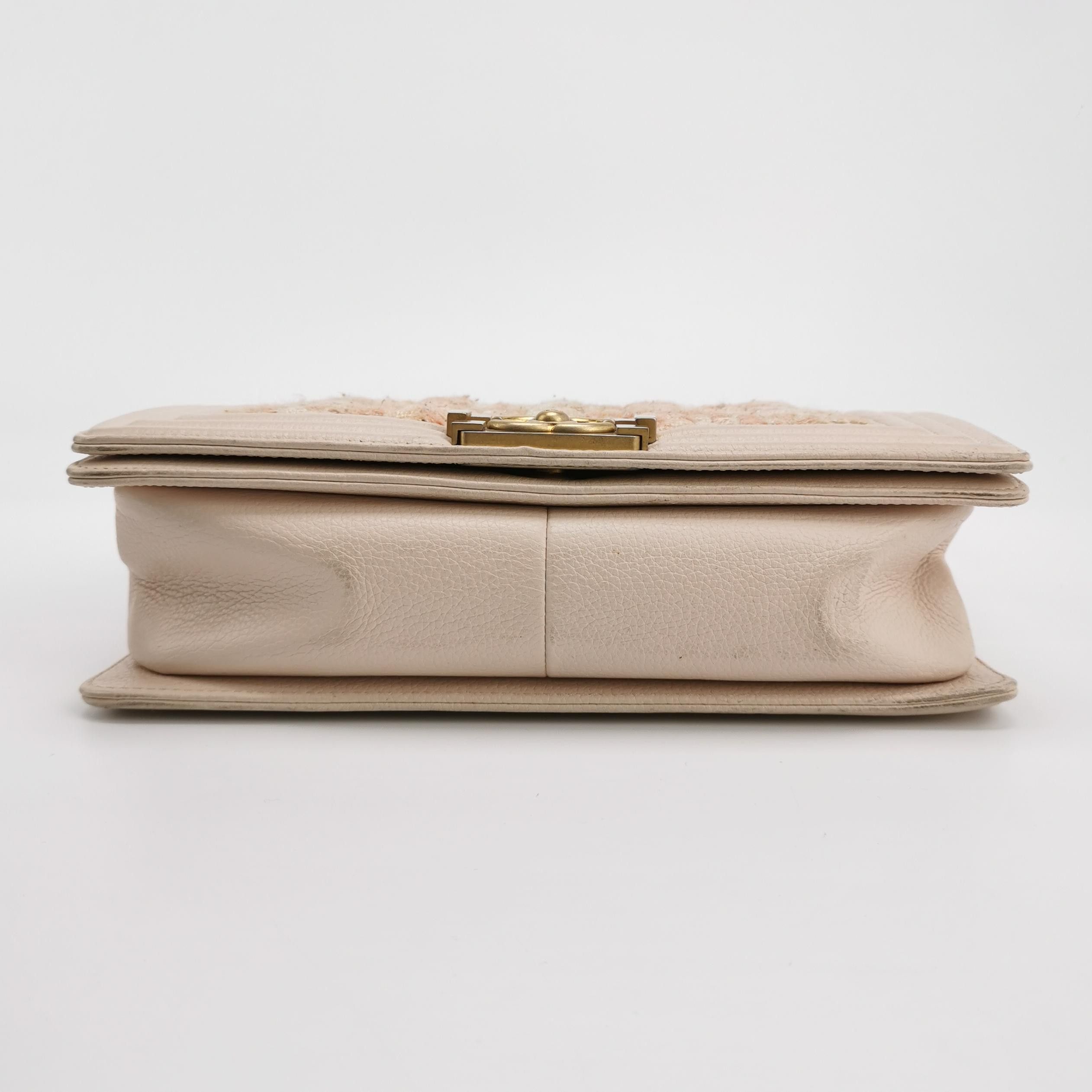 Chanel Chanel Women os Shoulder Bags Size ONE SIZE - 6 Thumbnail