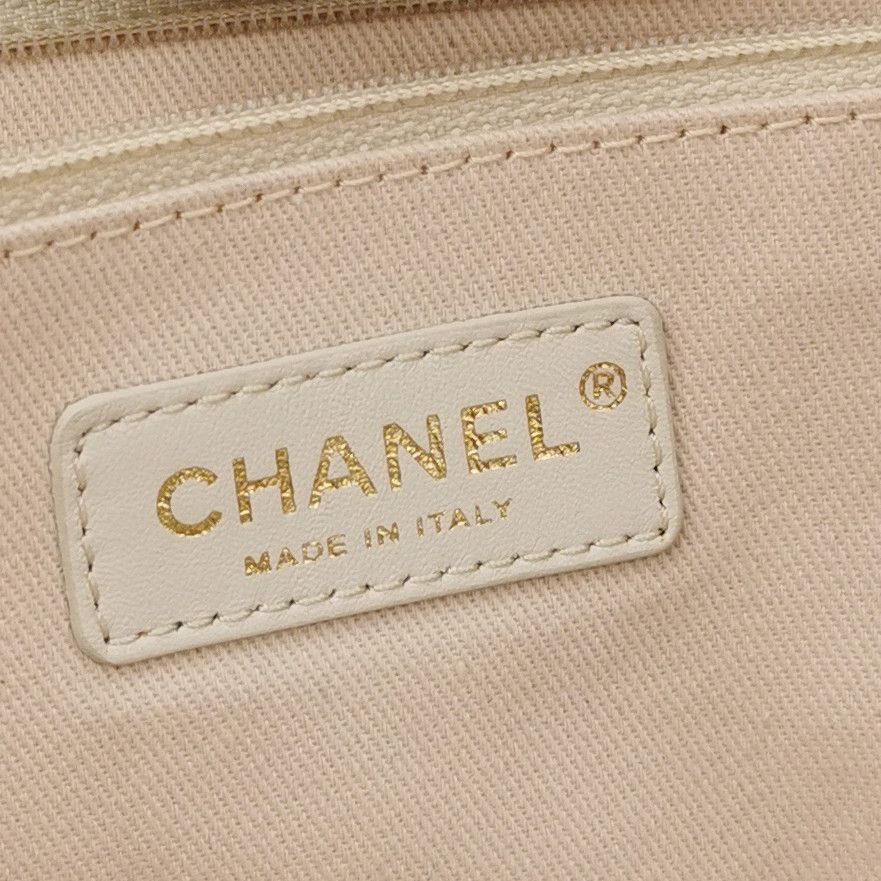Chanel Chanel Women os Shoulder Bags Size ONE SIZE - 8 Thumbnail