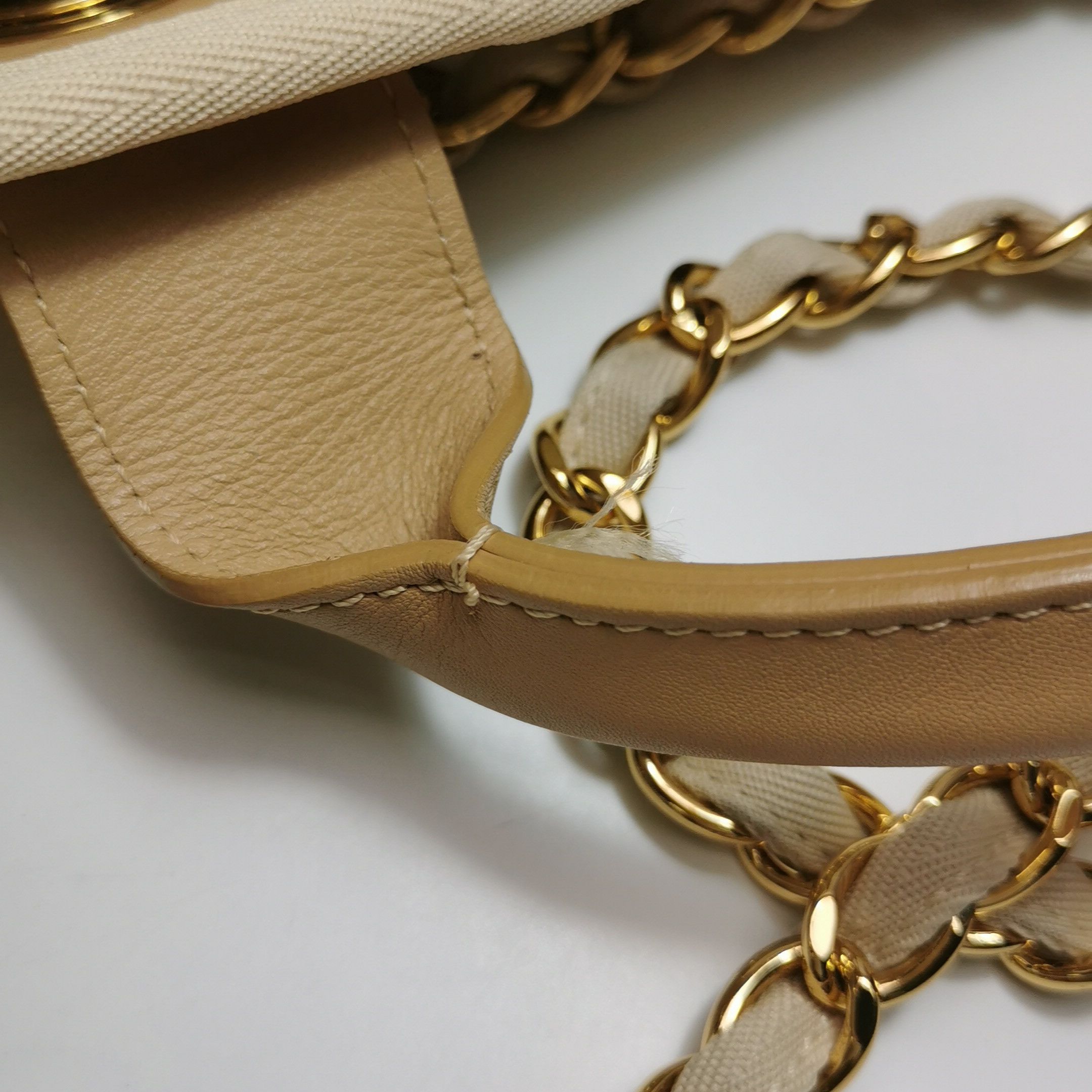 Chanel Chanel Women os Shoulder Bags Size ONE SIZE - 25 Thumbnail