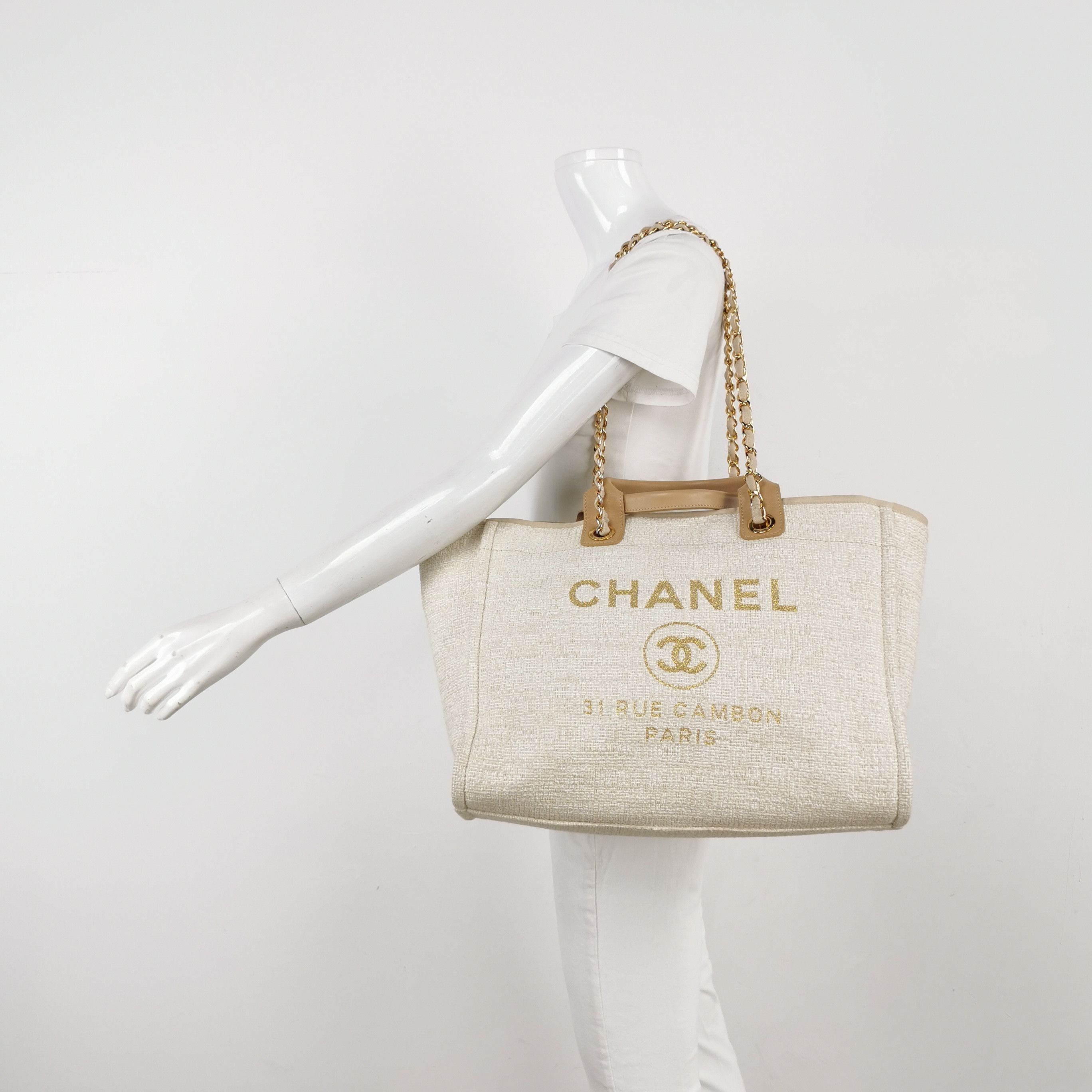 Chanel Chanel Women os Shoulder Bags Size ONE SIZE - 2 Thumbnail