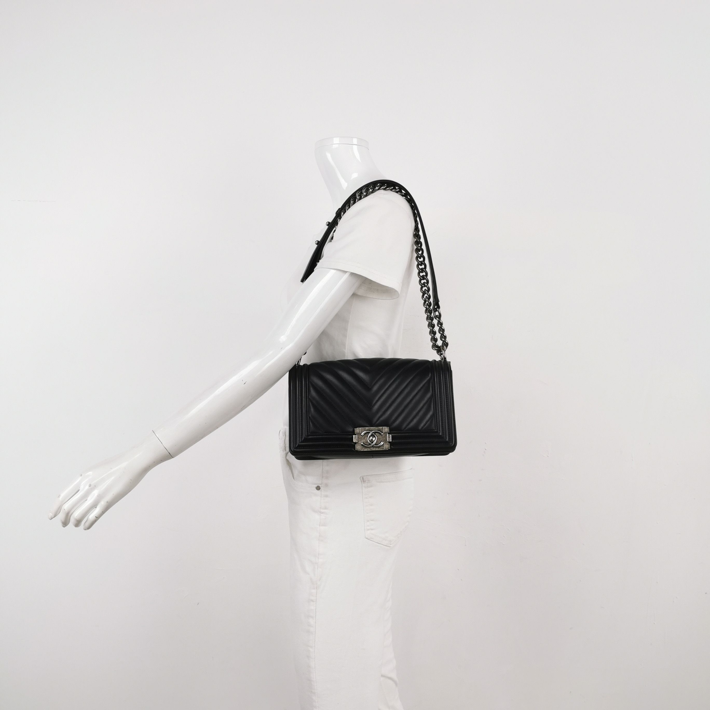 Chanel Chanel Women os Shoulder Bags Size ONE SIZE - 2 Thumbnail