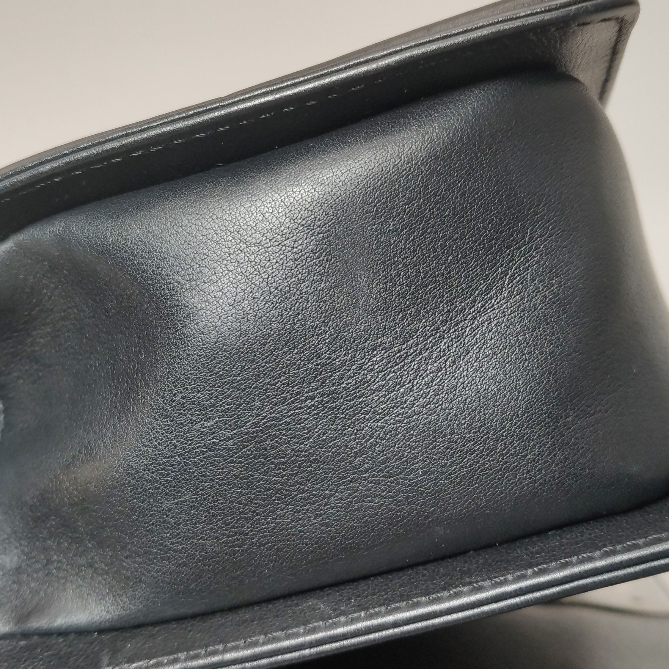 Chanel Chanel Women os Shoulder Bags Size ONE SIZE - 23 Thumbnail