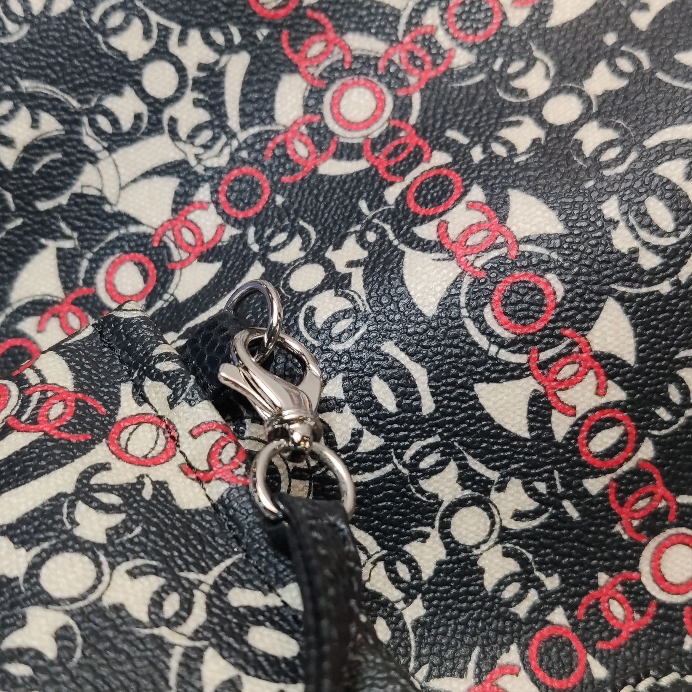 Chanel Chanel Women os Tote Bags Size ONE SIZE - 13 Thumbnail