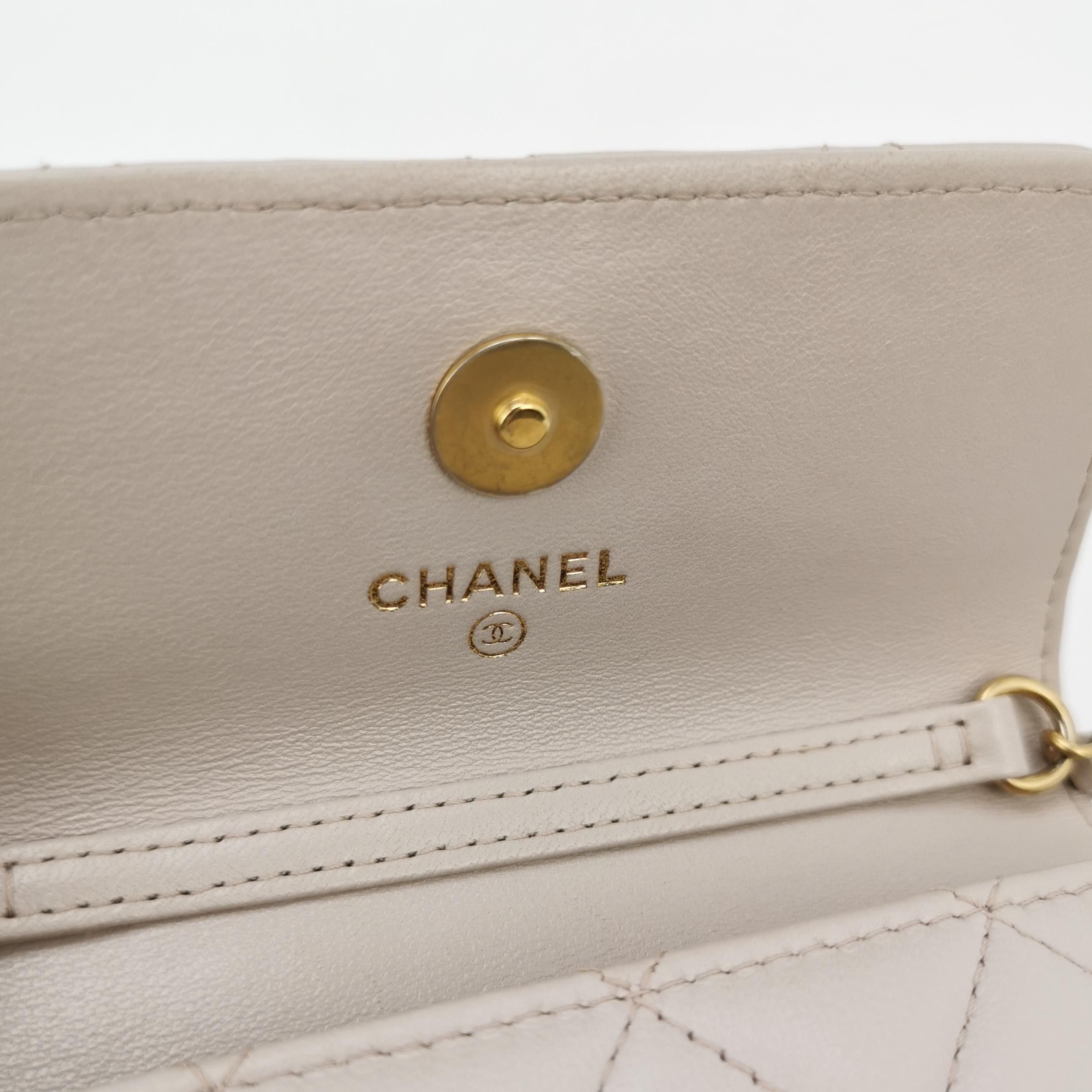 Chanel Chanel Women os Shoulder Bags Size ONE SIZE - 8 Thumbnail