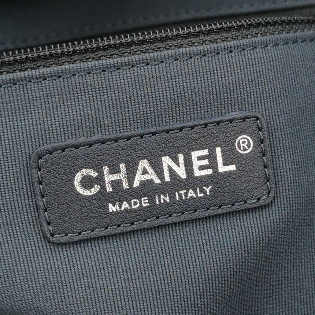 Chanel Chanel Women os Shoulder Bags Size ONE SIZE - 8 Thumbnail