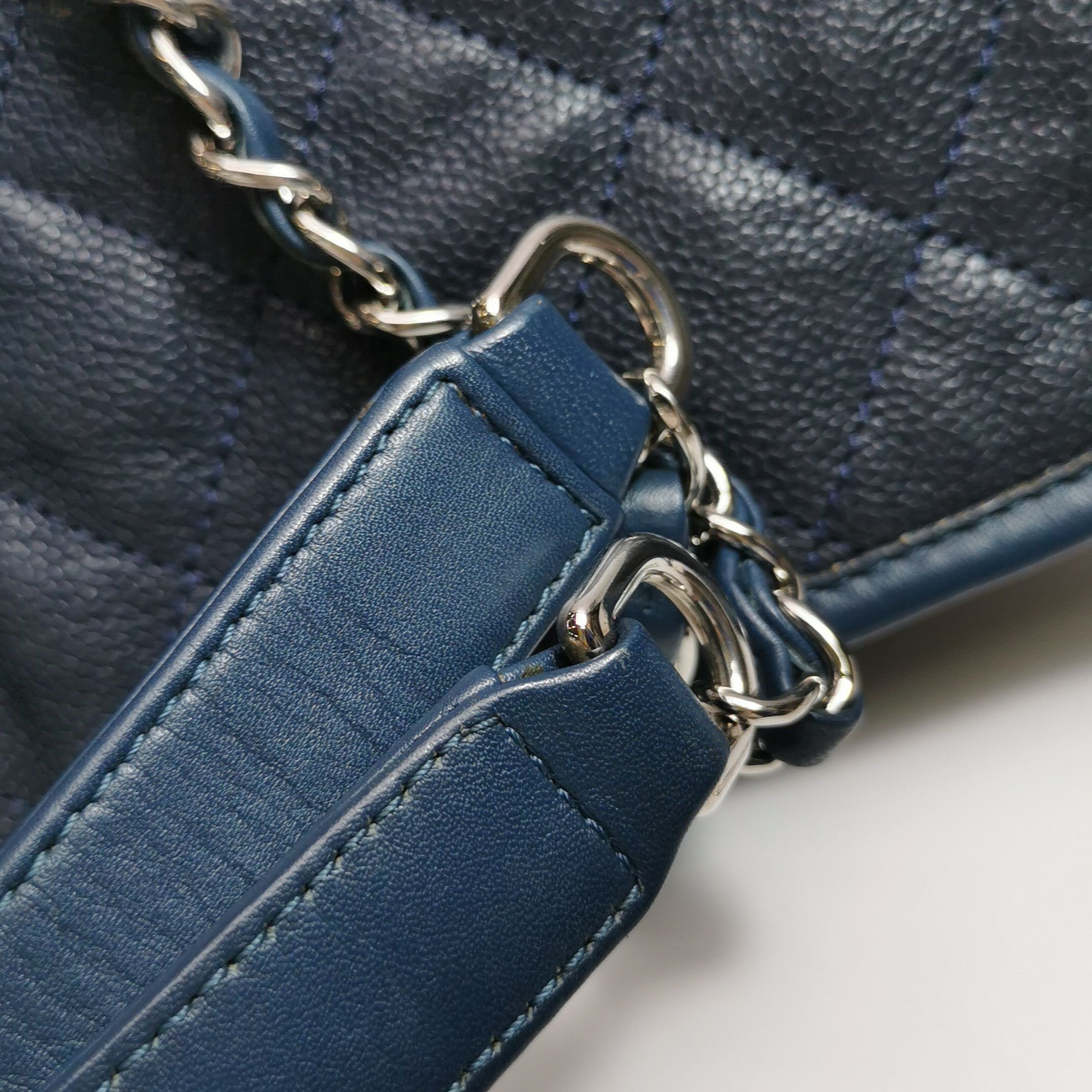 Chanel Chanel Women os Shoulder Bags Size ONE SIZE - 18 Thumbnail