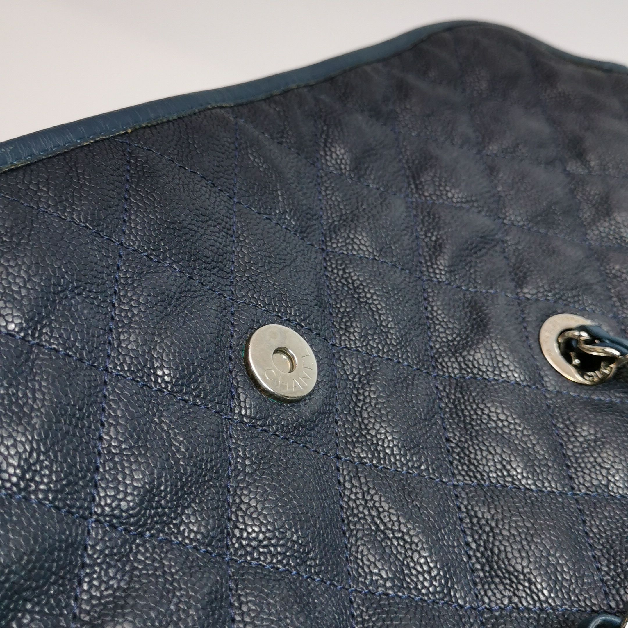 Chanel Chanel Women os Shoulder Bags Size ONE SIZE - 13 Thumbnail