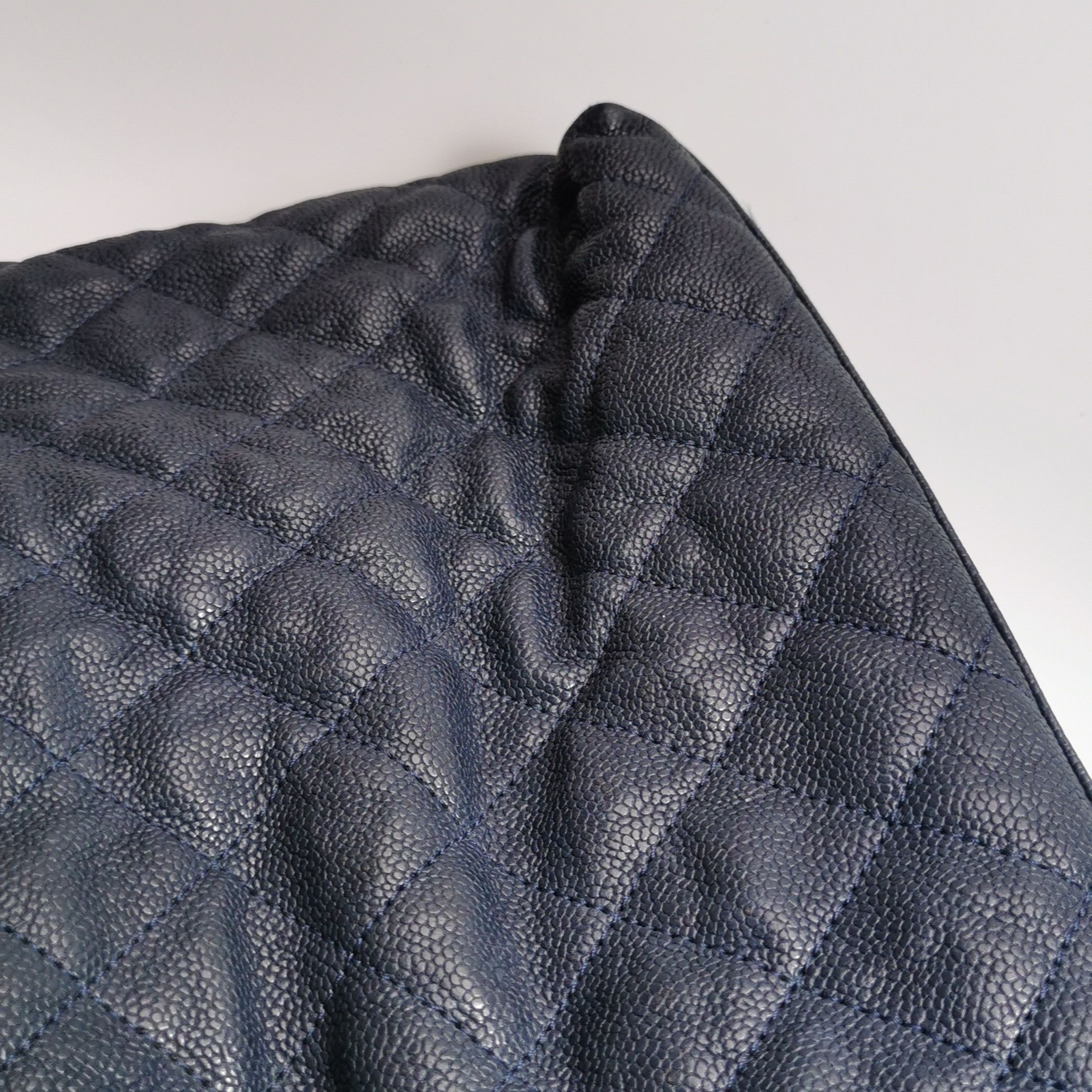 Chanel Chanel Women os Shoulder Bags Size ONE SIZE - 22 Thumbnail