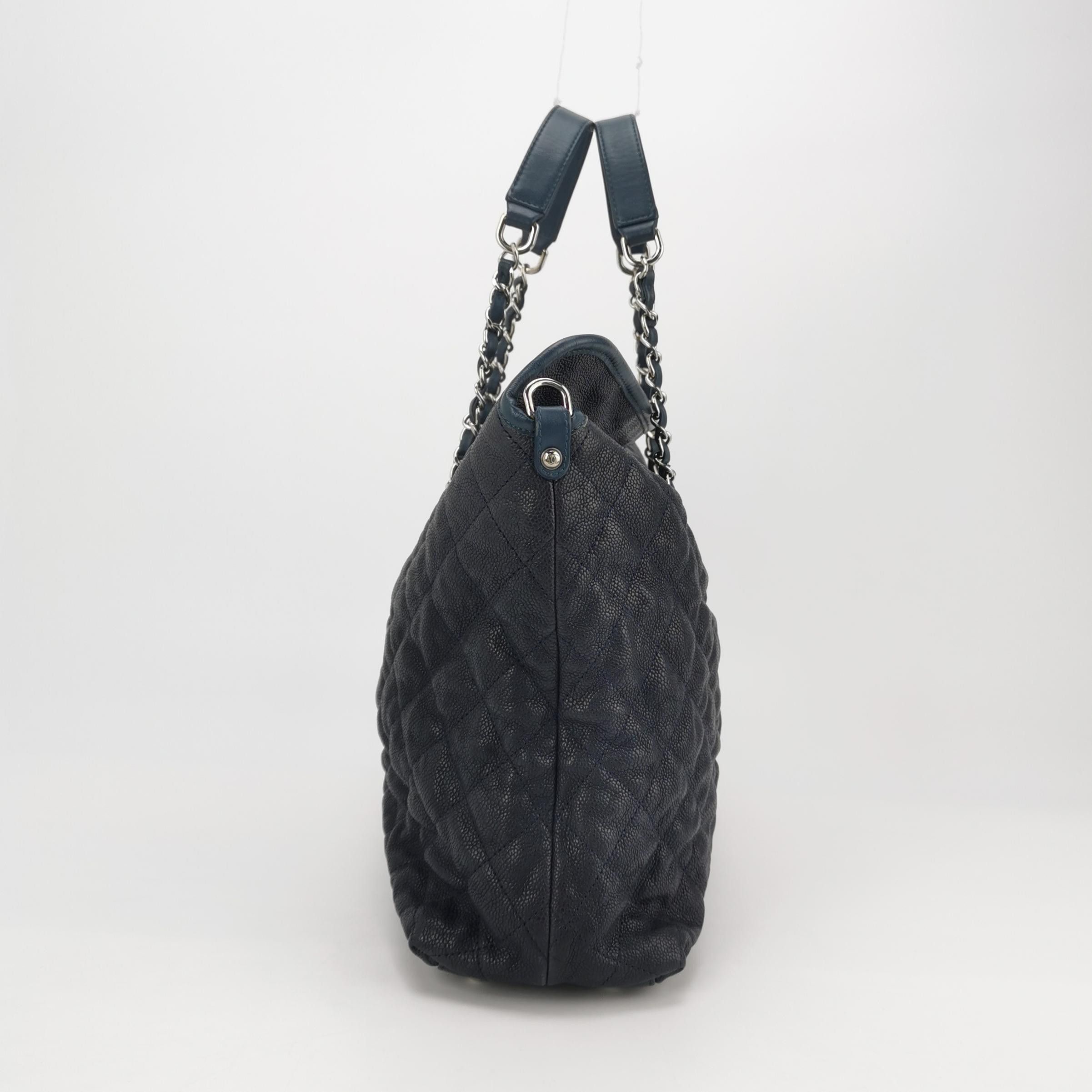 Chanel Chanel Women os Shoulder Bags Size ONE SIZE - 3 Thumbnail