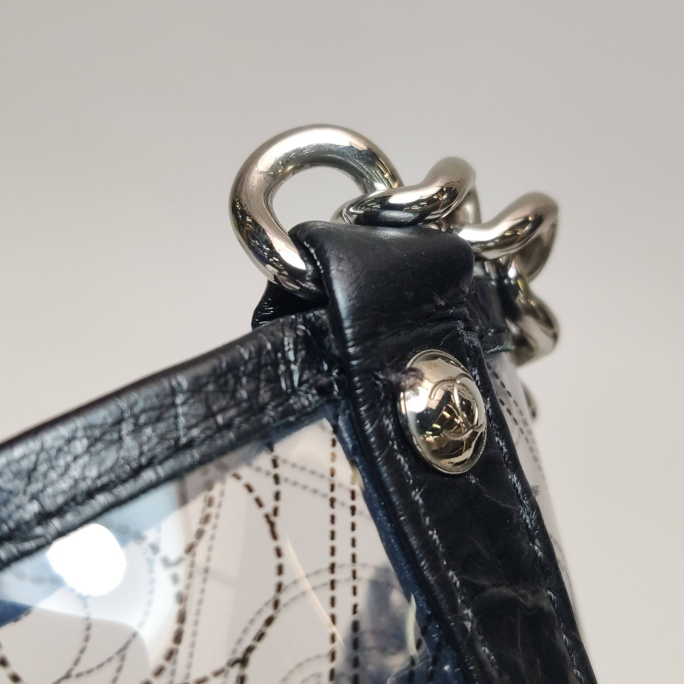 Chanel Chanel Women os Crossbody Bags Size ONE SIZE - 25 Thumbnail