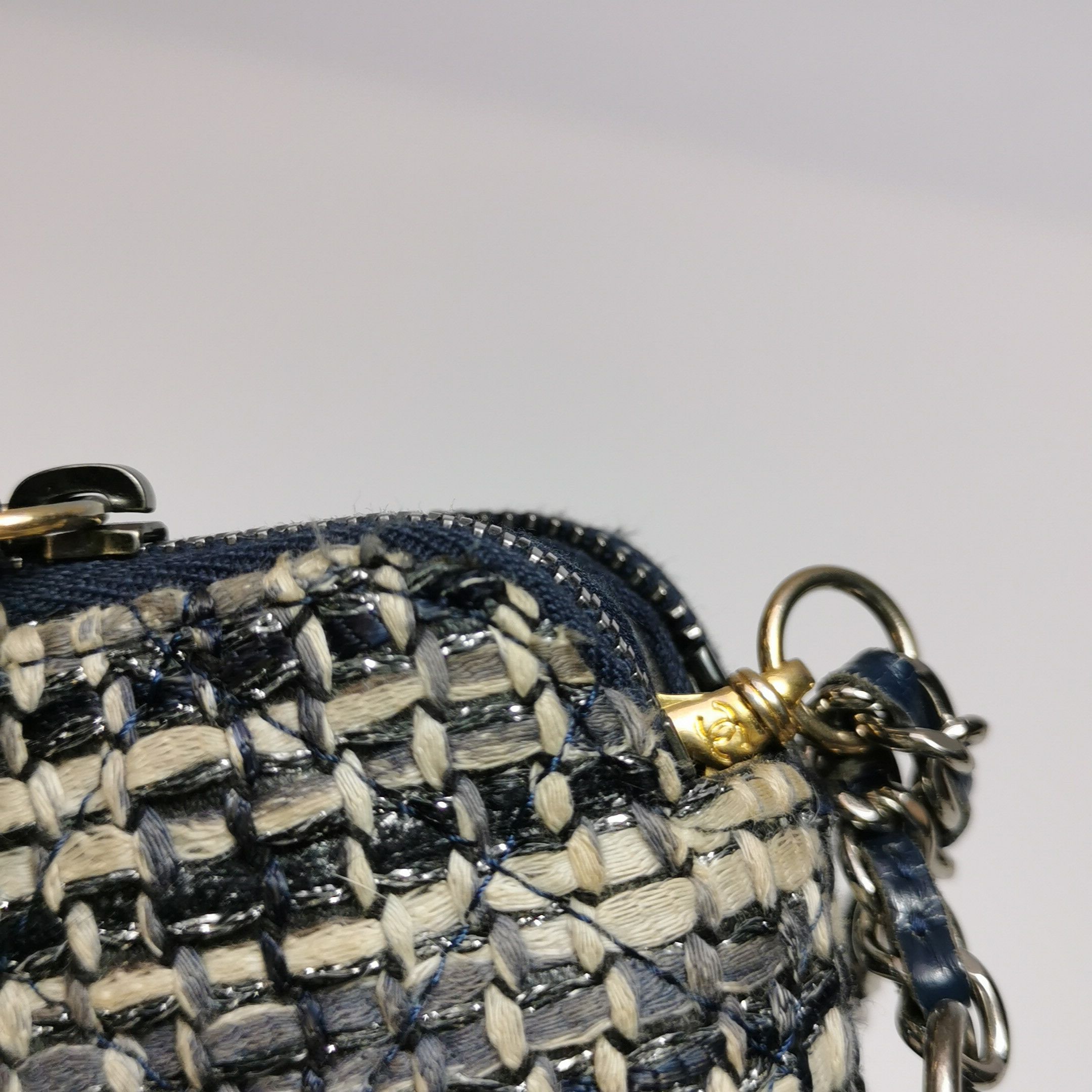Chanel Chanel Women os Crossbody Bags Size ONE SIZE - 18 Thumbnail