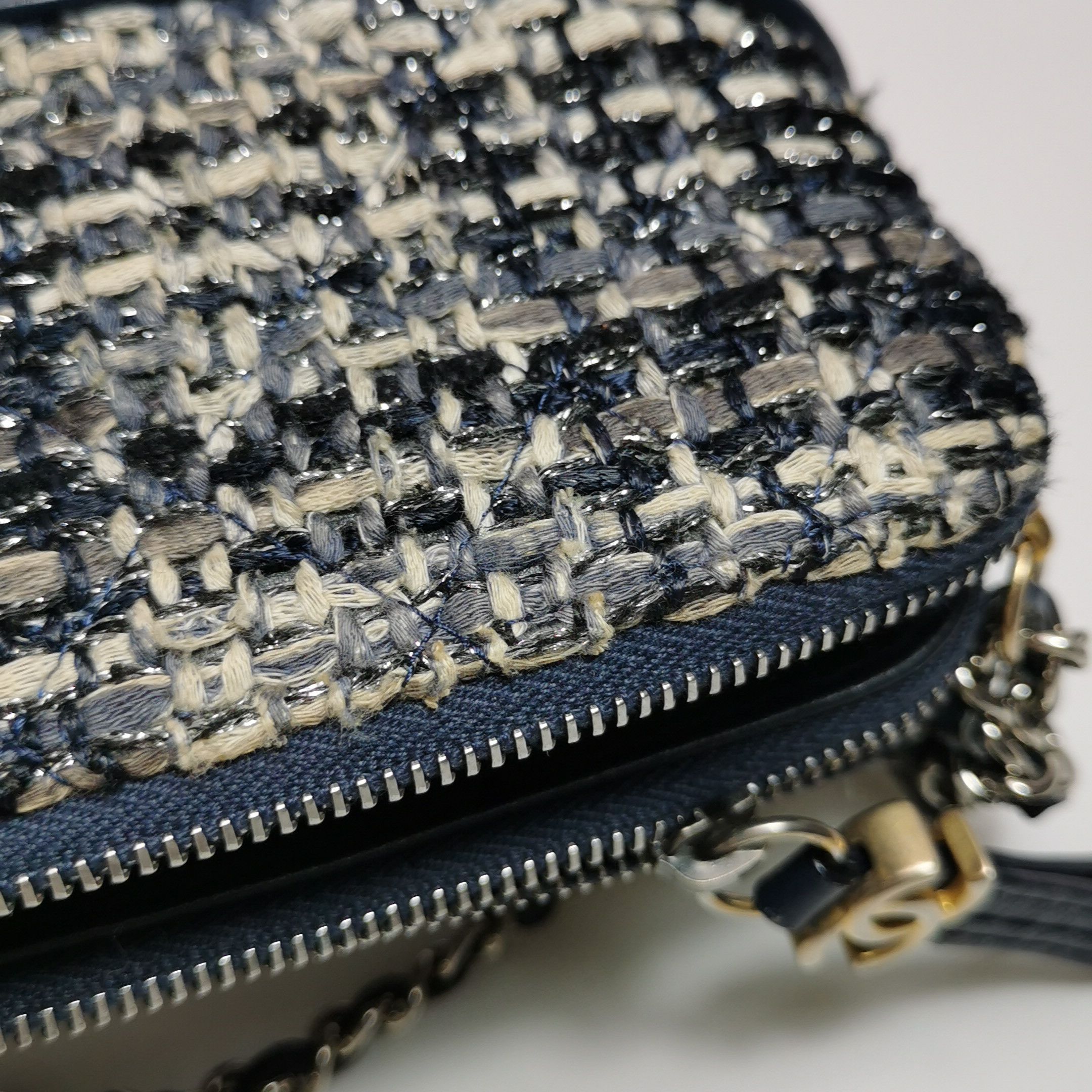 Chanel Chanel Women os Crossbody Bags Size ONE SIZE - 16 Thumbnail