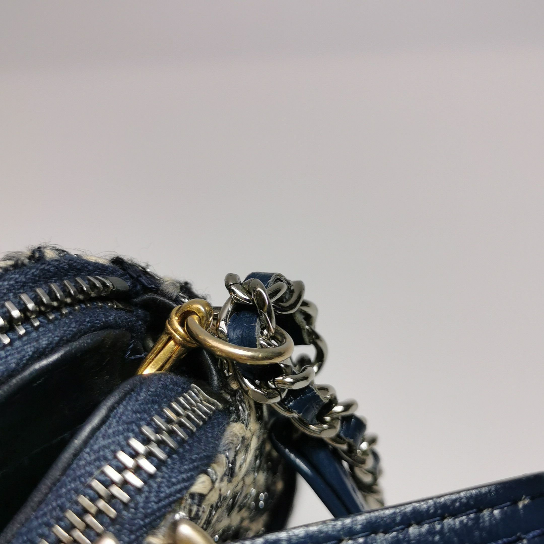 Chanel Chanel Women os Crossbody Bags Size ONE SIZE - 14 Thumbnail