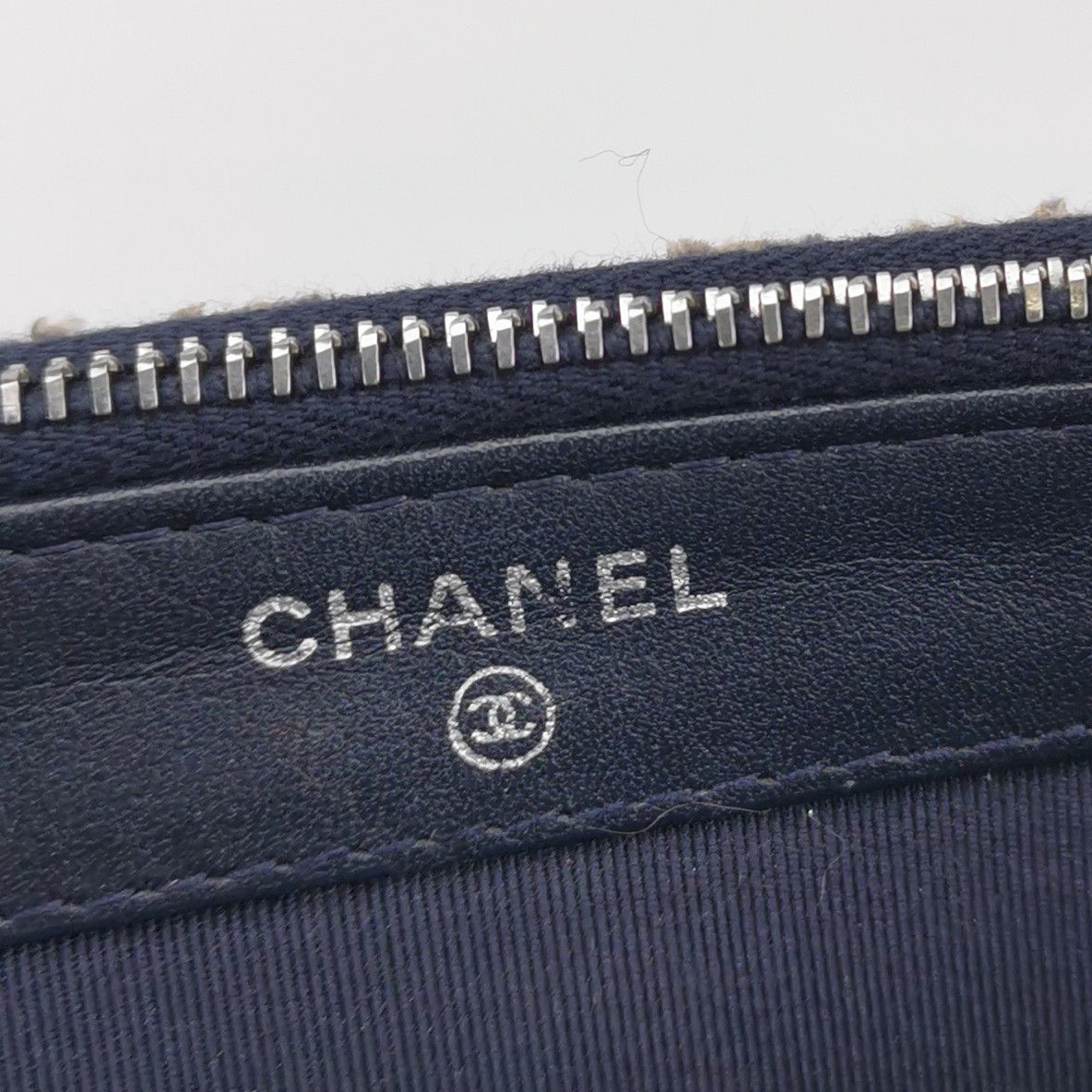Chanel Chanel Women os Crossbody Bags Size ONE SIZE - 8 Thumbnail