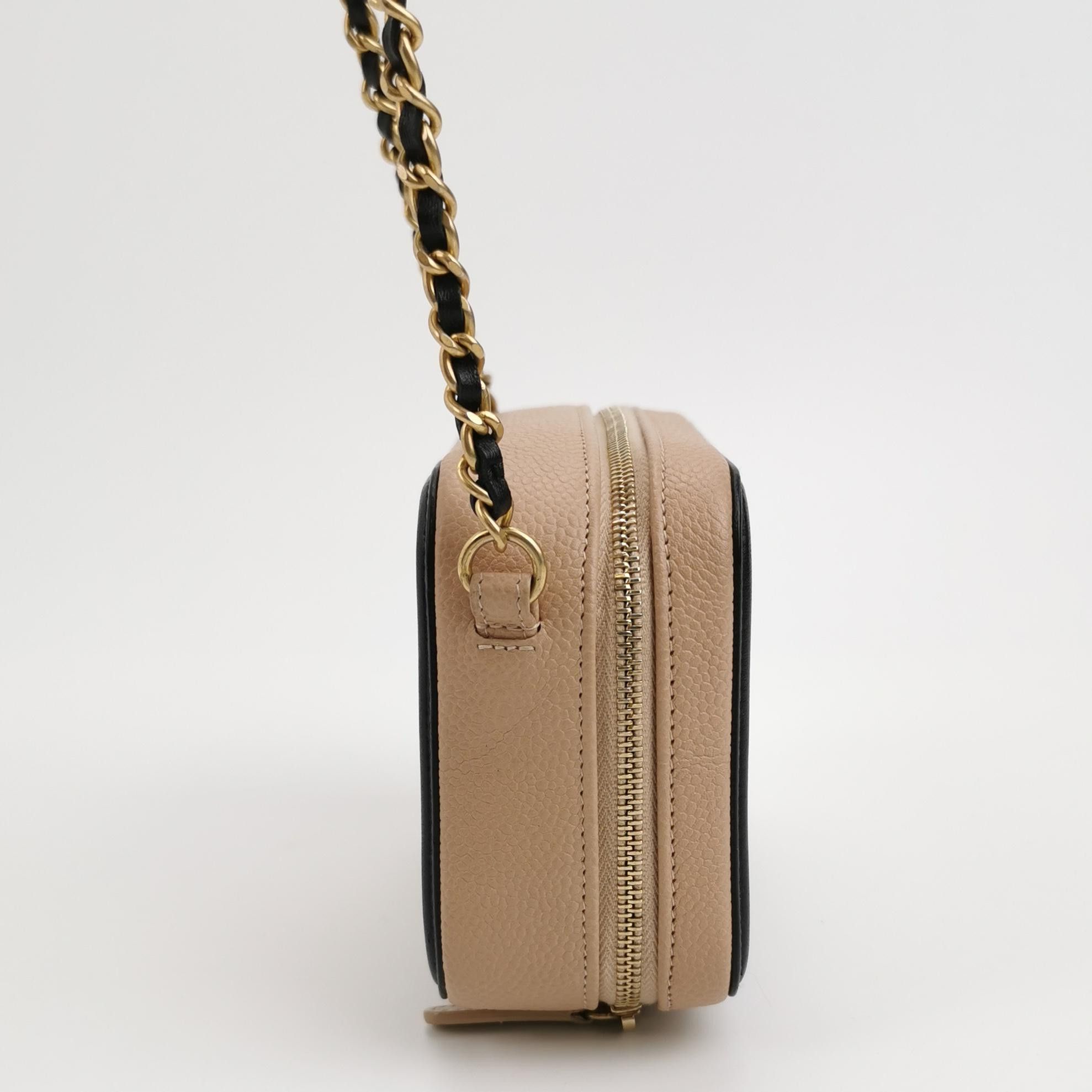 Chanel Chanel Women os Shoulder Bags Size ONE SIZE - 4 Thumbnail