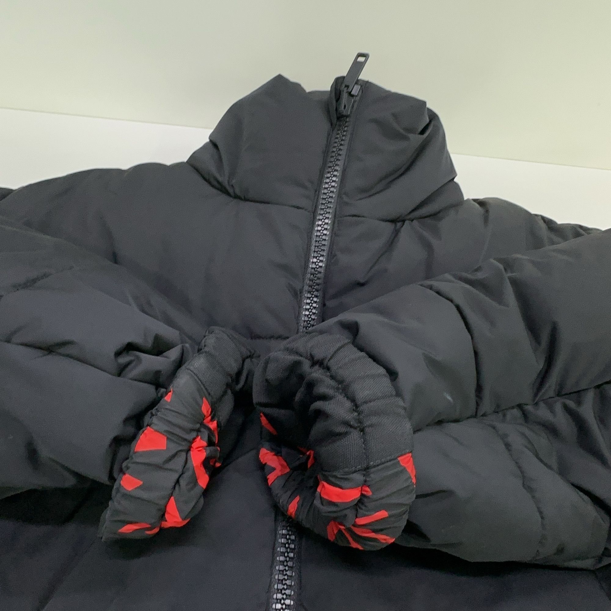 Givenchy Givenchy Red Logo Print Puffer Jacket Size M Size US M / EU 48-50 / 2 - 14 Thumbnail