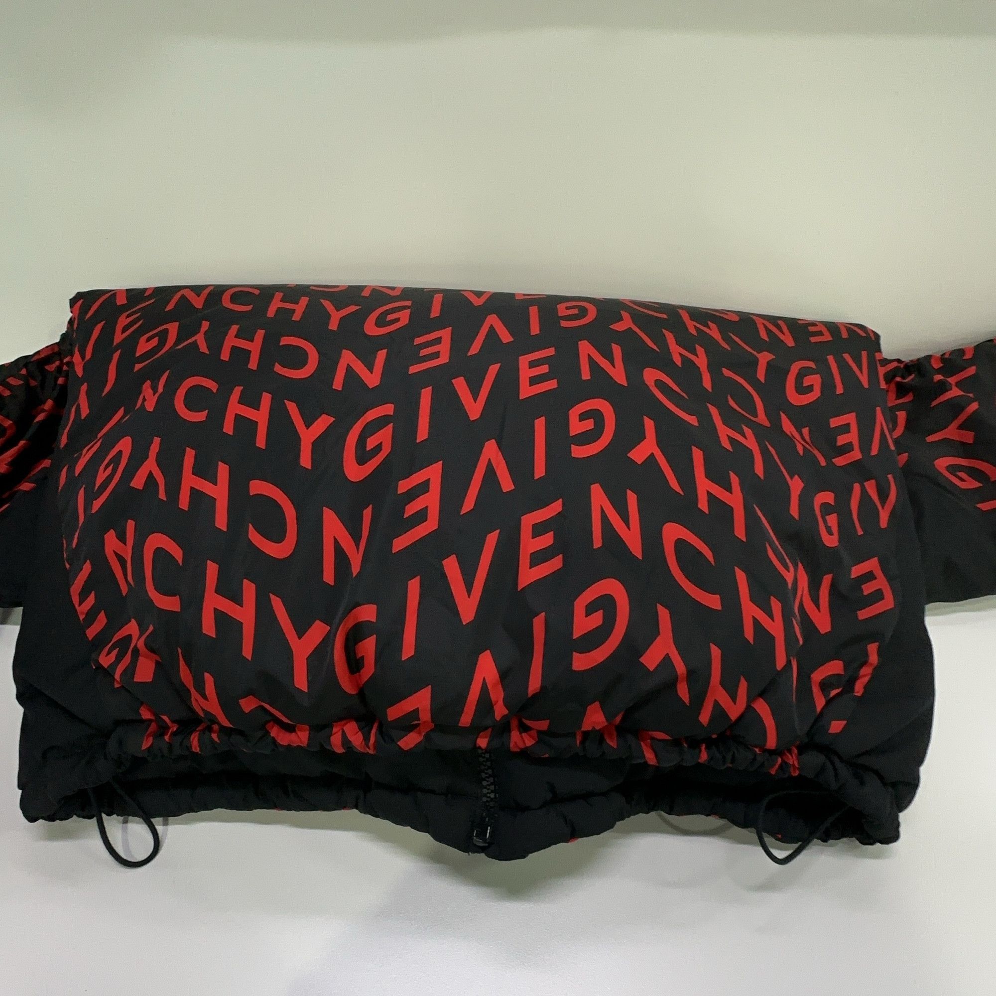 Givenchy Givenchy Red Logo Print Puffer Jacket Size M Size US M / EU 48-50 / 2 - 10 Thumbnail