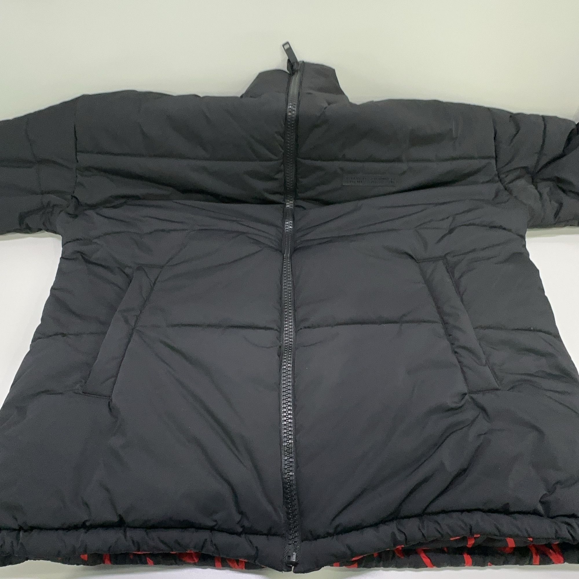 Givenchy Givenchy Red Logo Print Puffer Jacket Size M Size US M / EU 48-50 / 2 - 15 Thumbnail